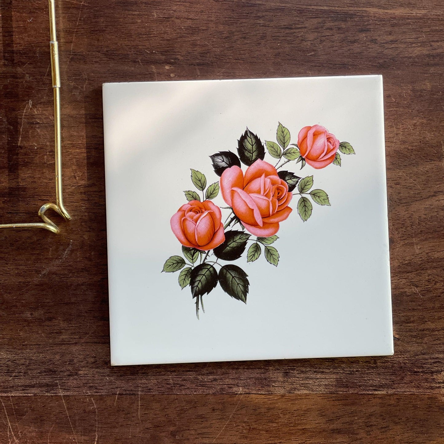 Tegel onderzetter met rozen Royal Sphinx - Bamestra Curiosa