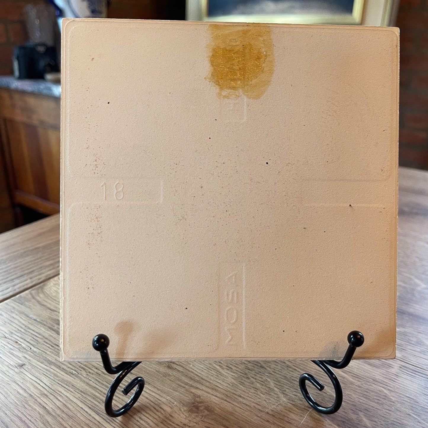 Tegel Viermaster - Bamestra Curiosa