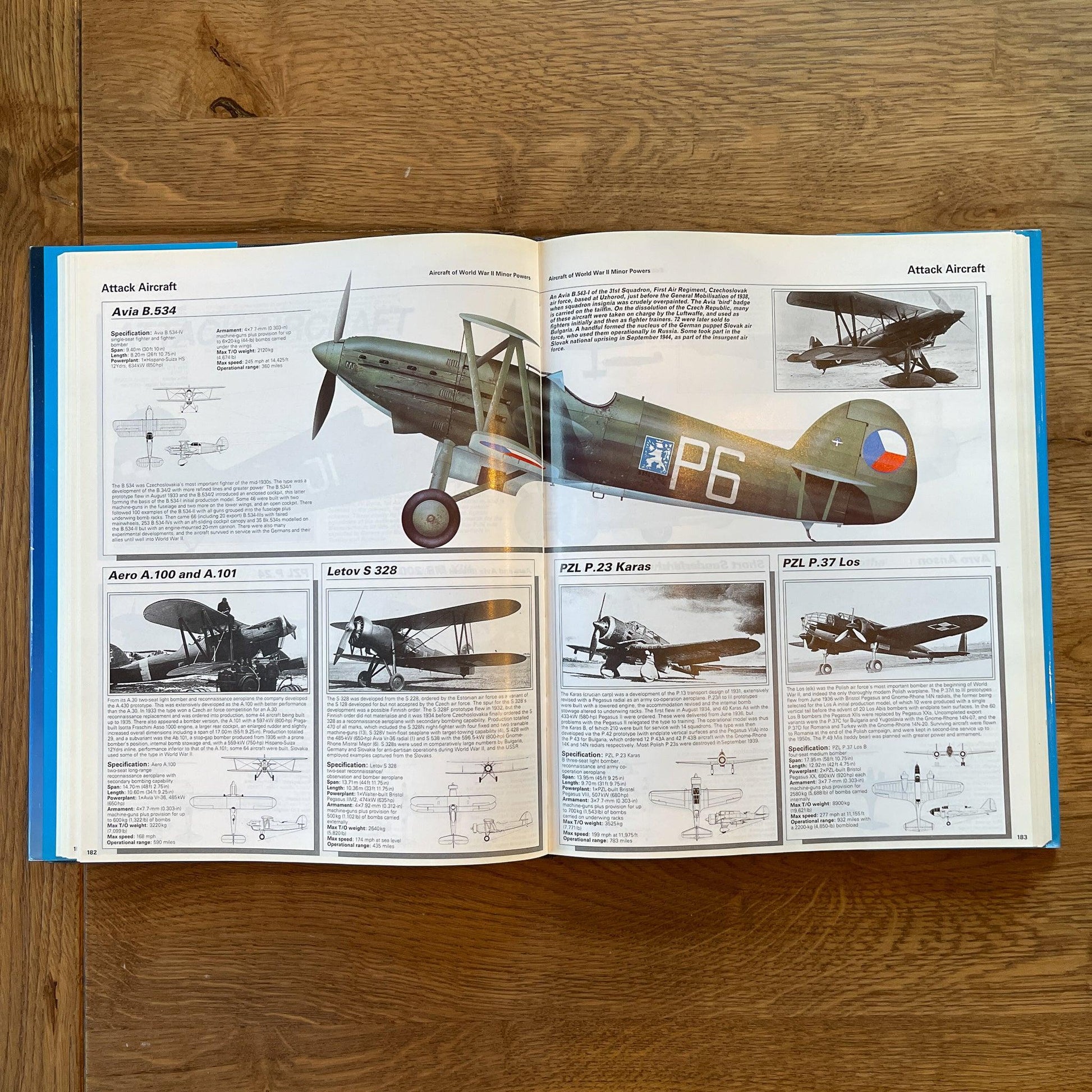 The international encyclopedia of aircraft - Bamestra Curiosa