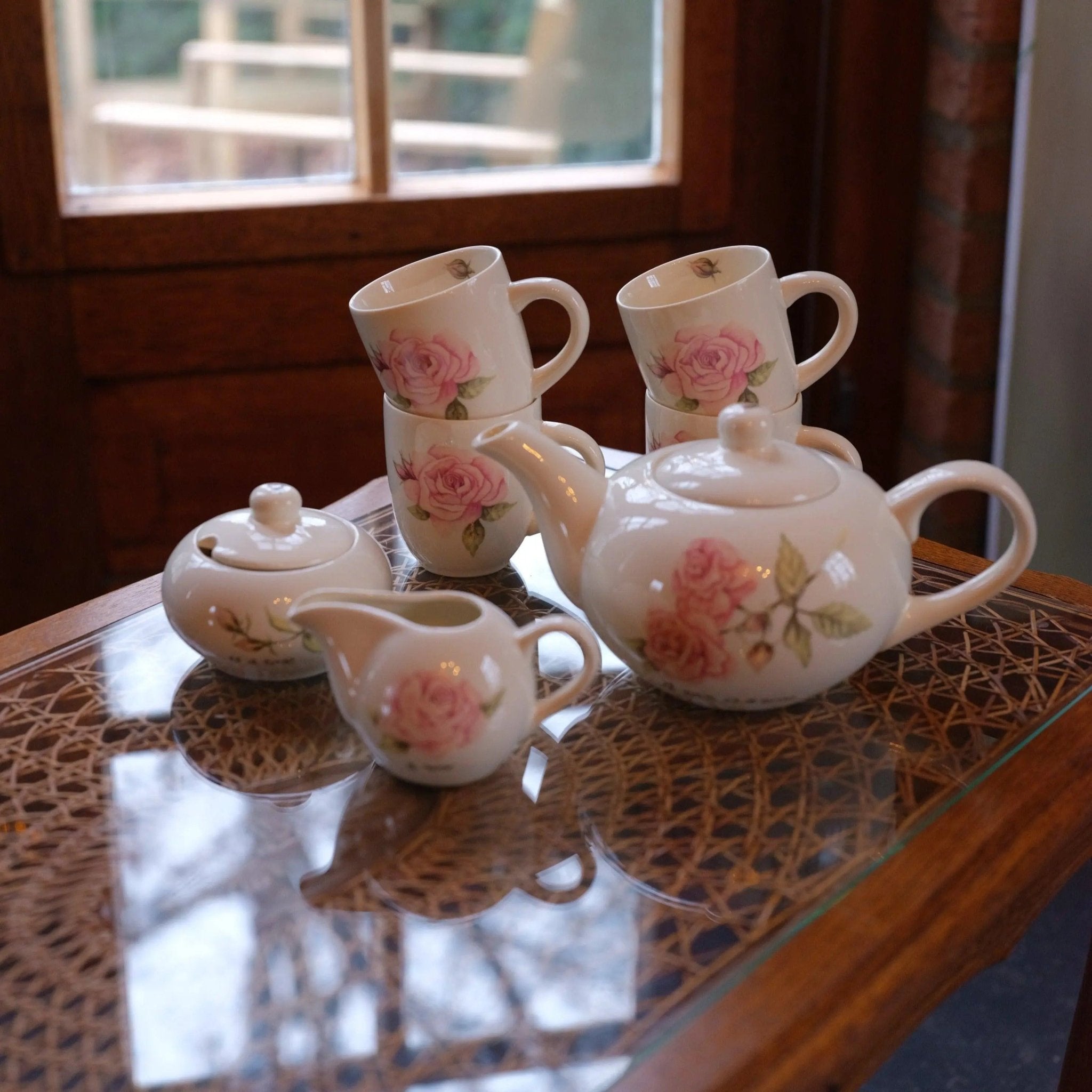 Thee servies The Rose - The Collectionist