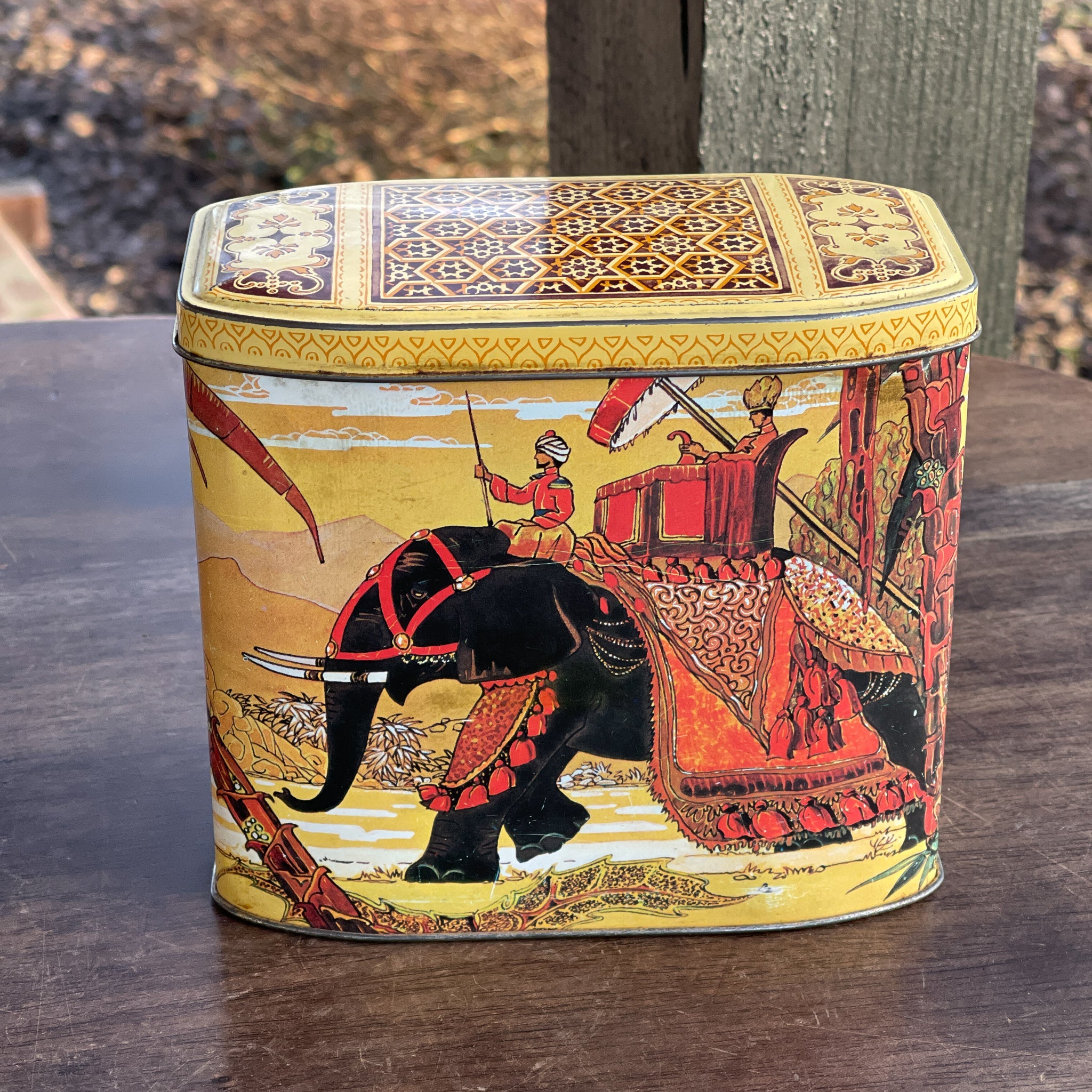 Theeblik Met Olifant - The Collectionist