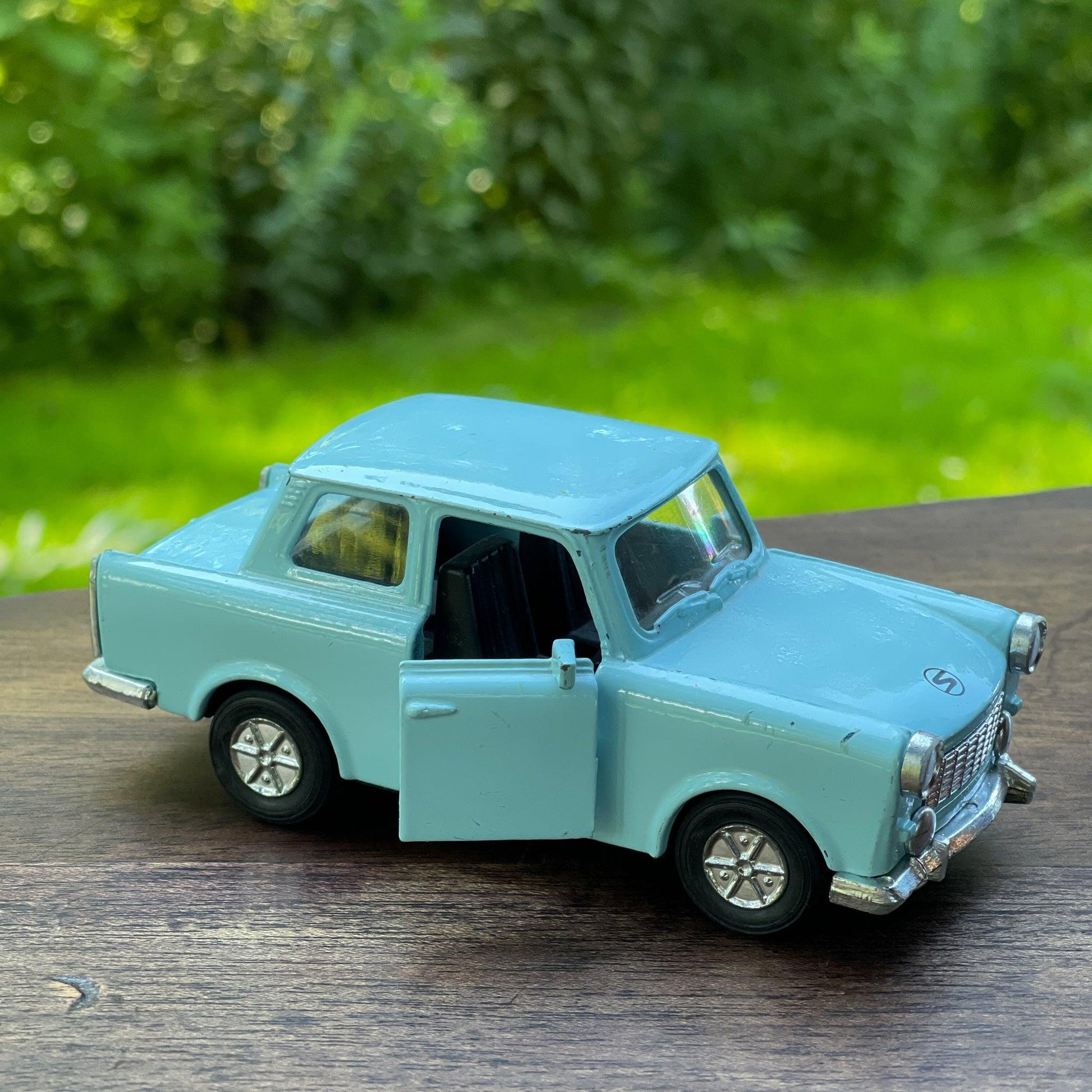 Trabant 601 met frictie aandrijving - Bamestra Curiosa