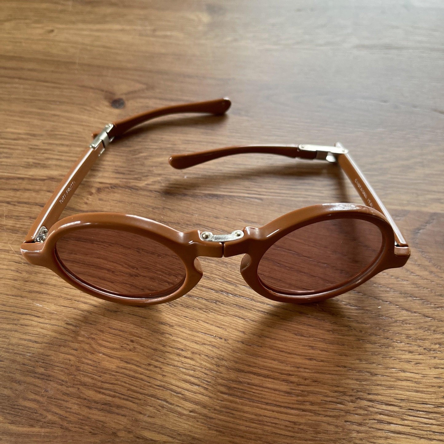 TuttiFrutti opvouwbare zonnebril - Bamestra Curiosa