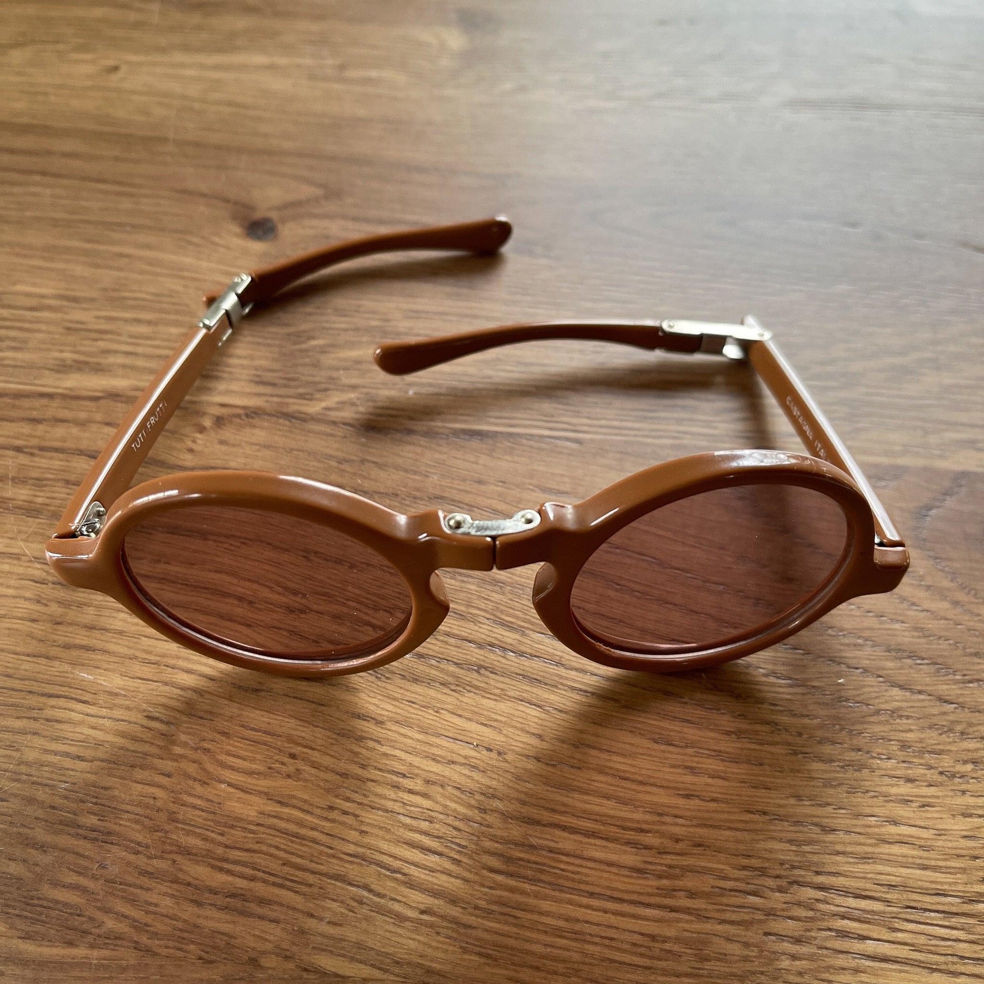 TuttiFrutti opvouwbare zonnebril - Bamestra Curiosa