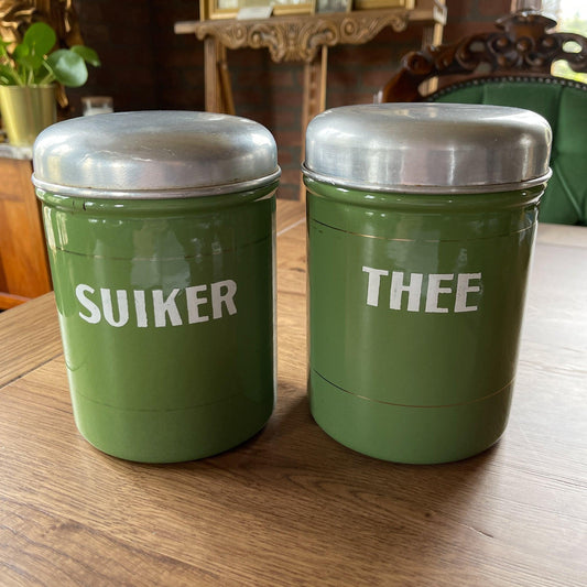 Twee emaille suiker en theebussen - Bamestra Curiosa
