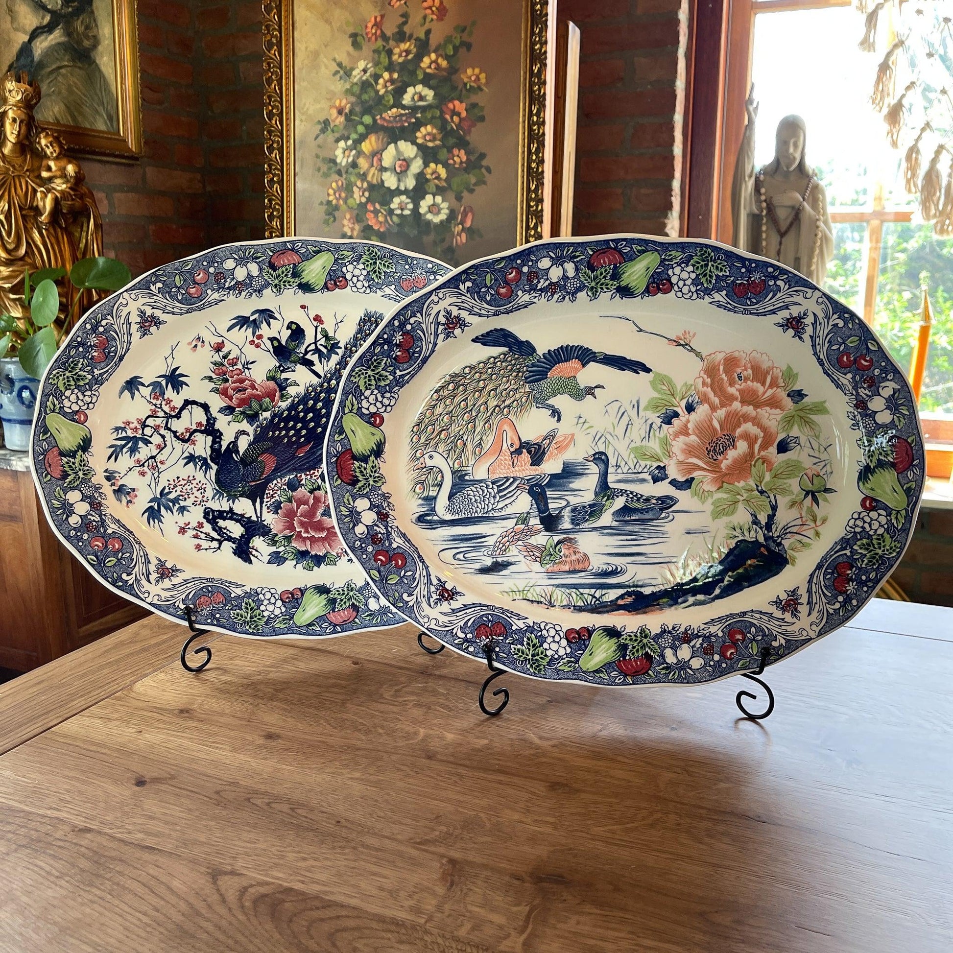 Twee grote vintage ovale borden met vogels - Bamestra Curiosa