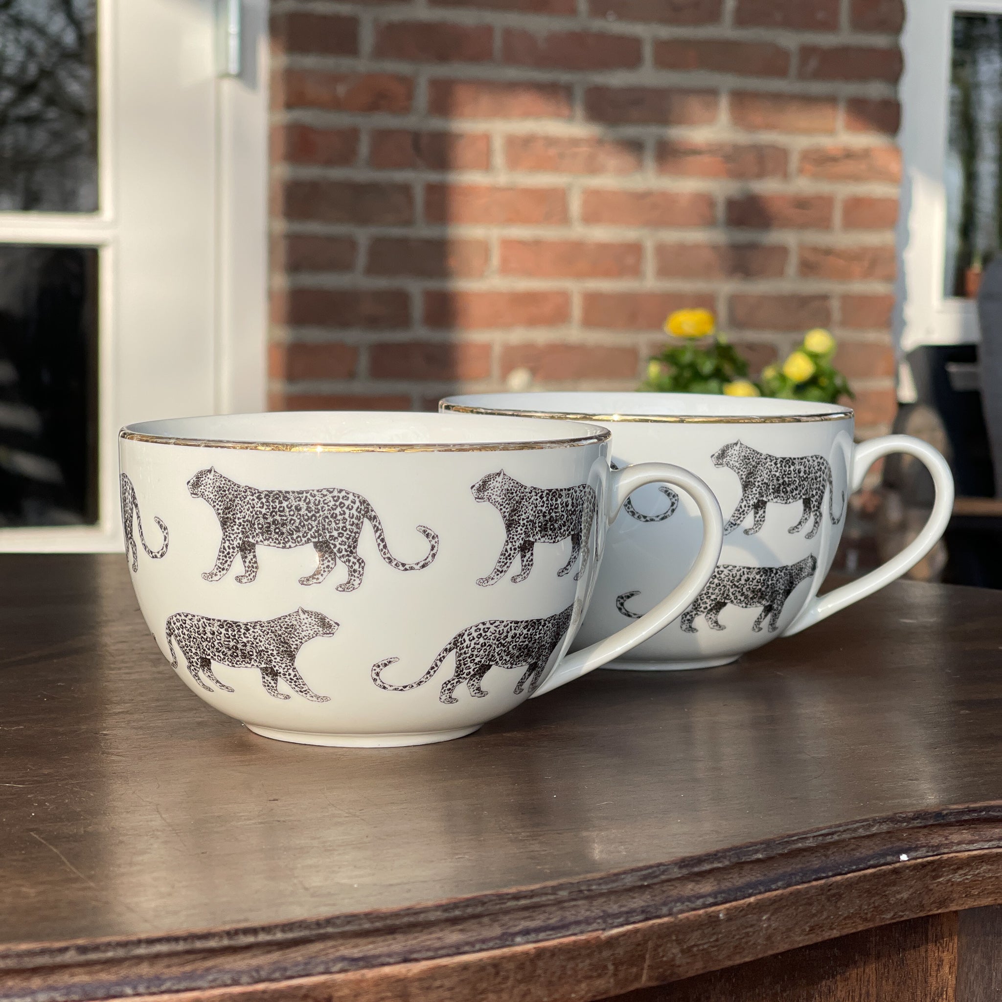 Twee Mokken Van H&M - The Collectionist