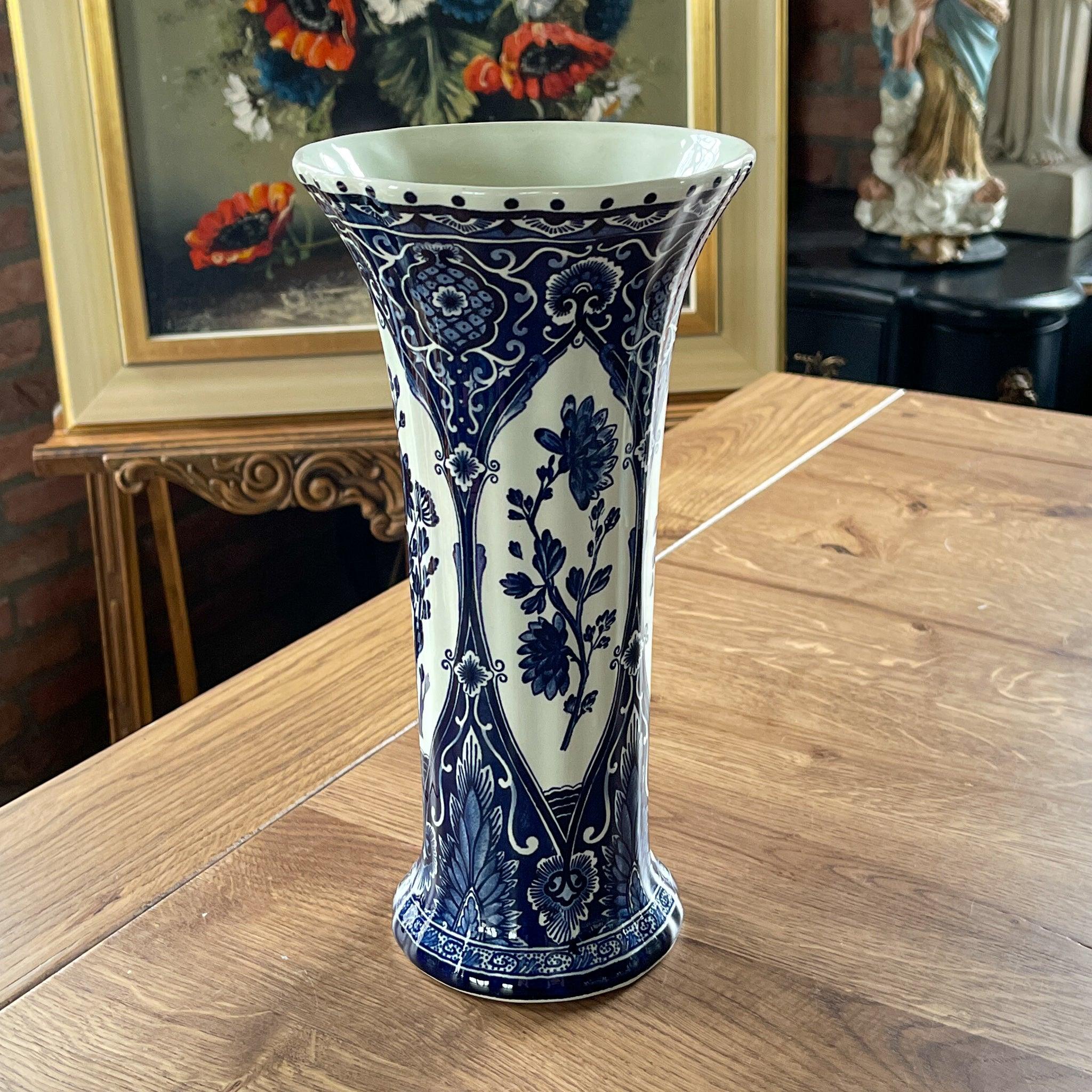 Vaas Delfts Blauw - The Collectionist