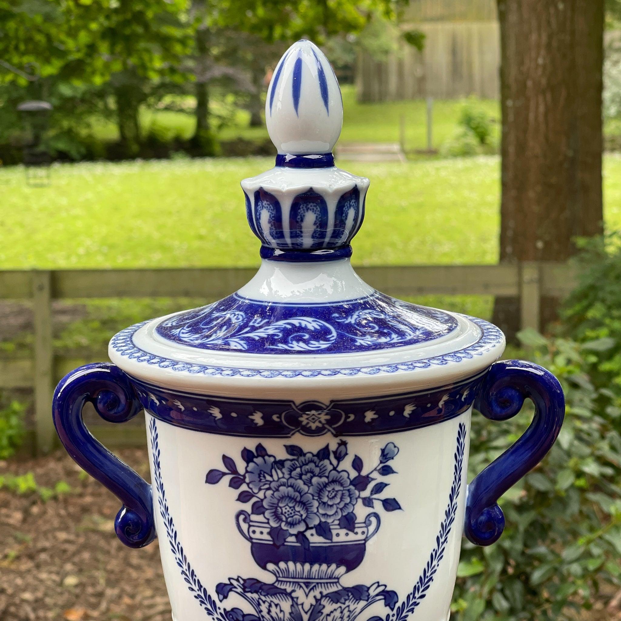 Vaas met deksel - The Collectionist