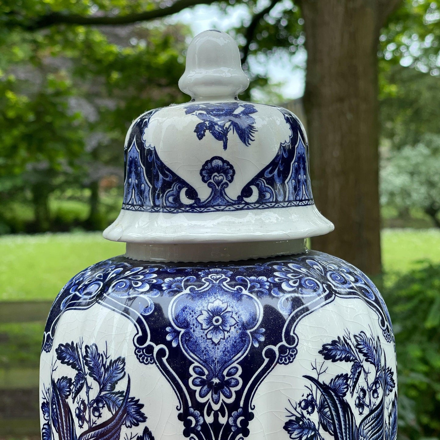 Vaas met deksel in Delfts Blauw - Bamestra Curiosa