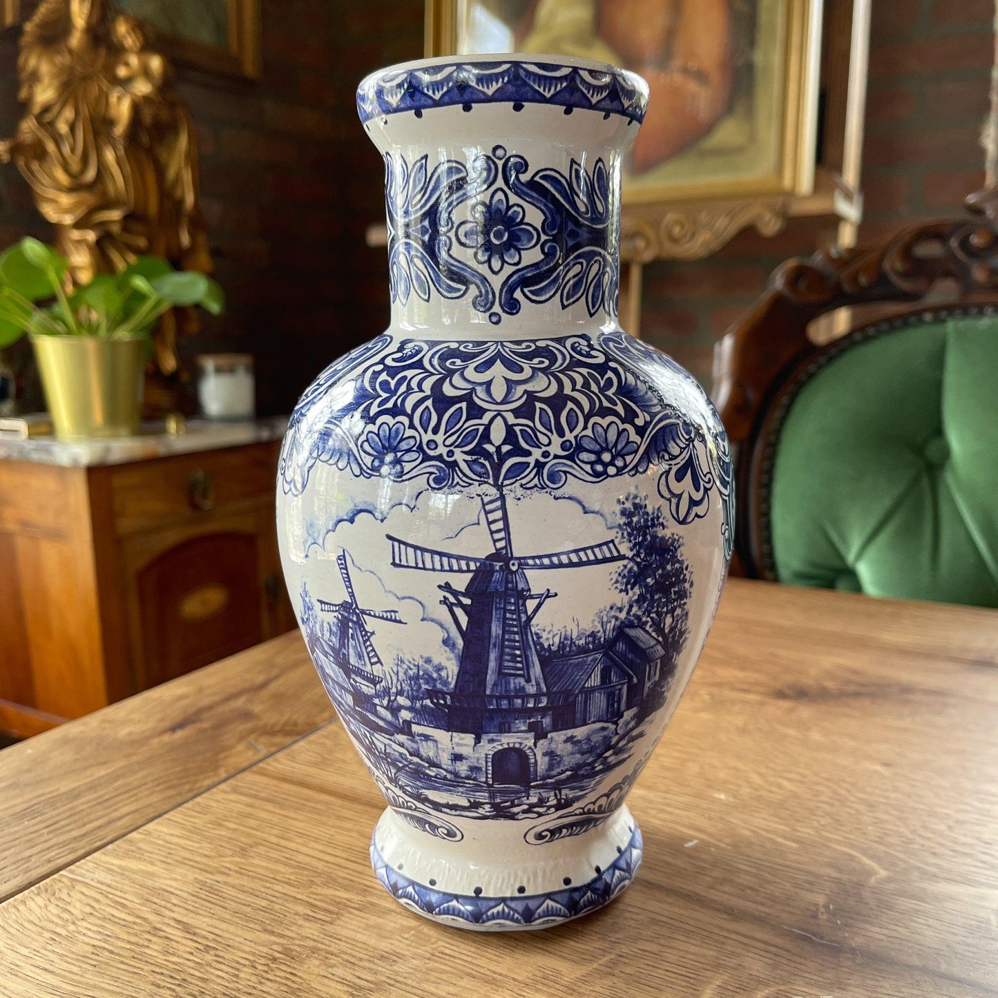Vaas met molen Delfts Blauw - Bamestra Curiosa
