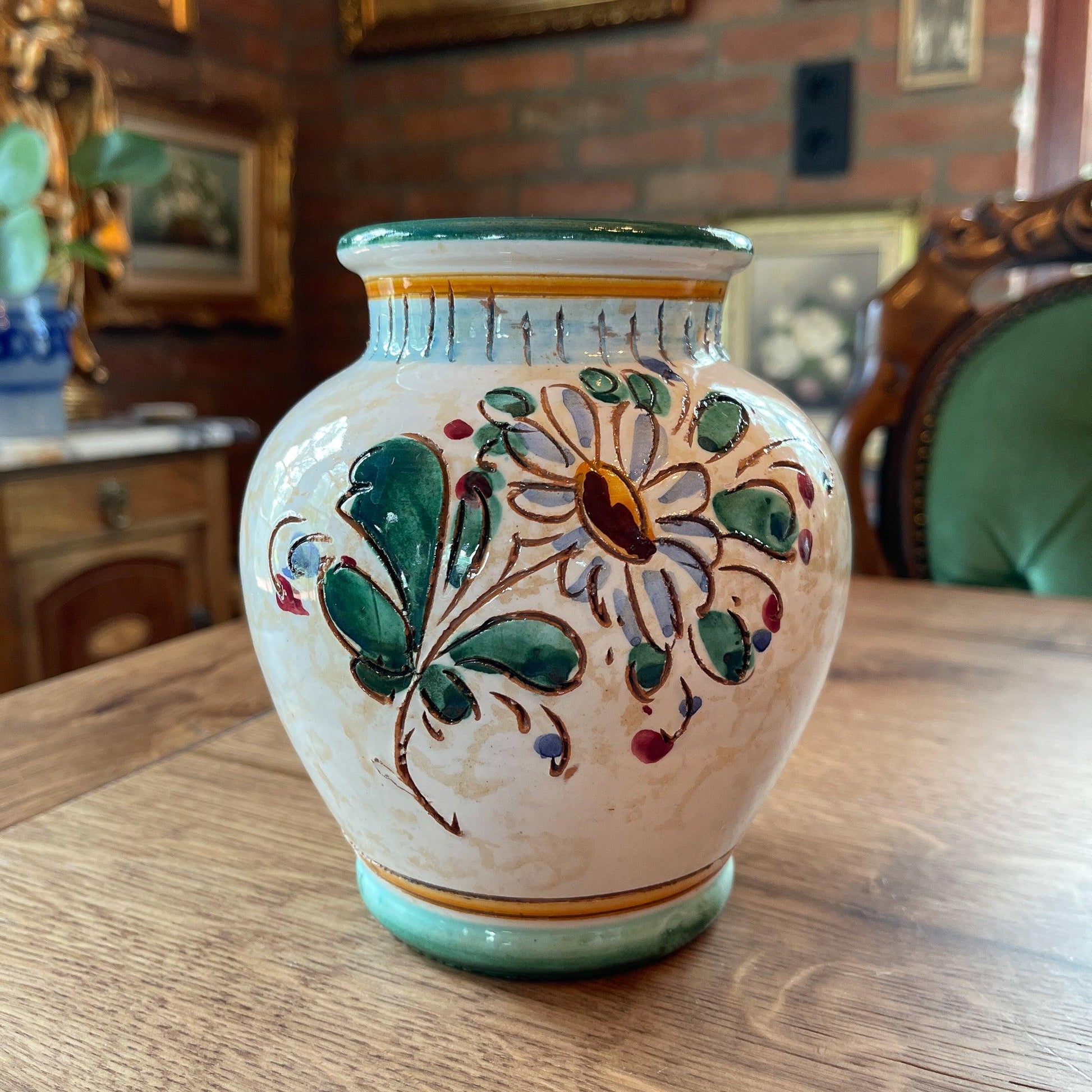 Vaasje met vogel - Bamestra Curiosa