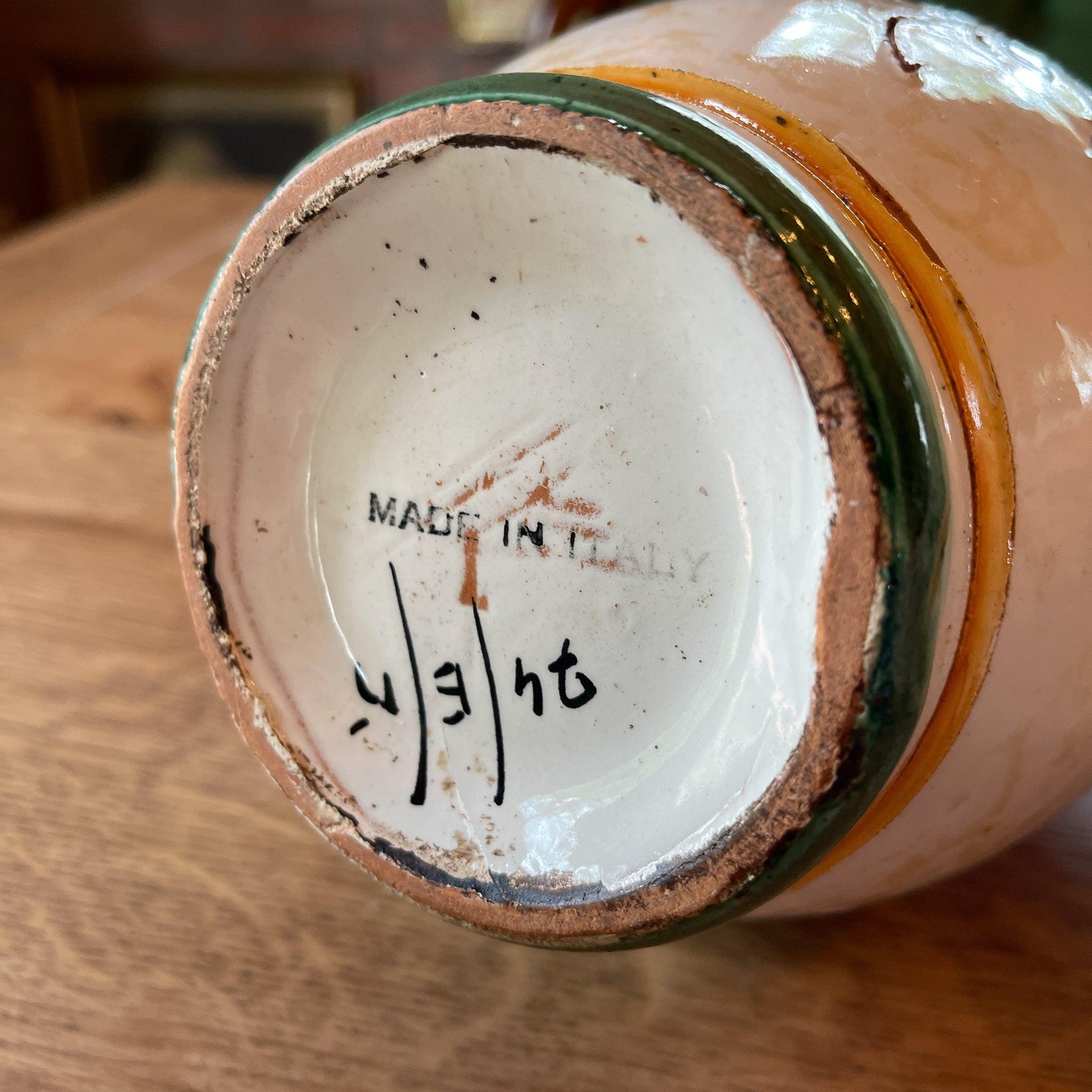 Vaasje met vogel - Bamestra Curiosa