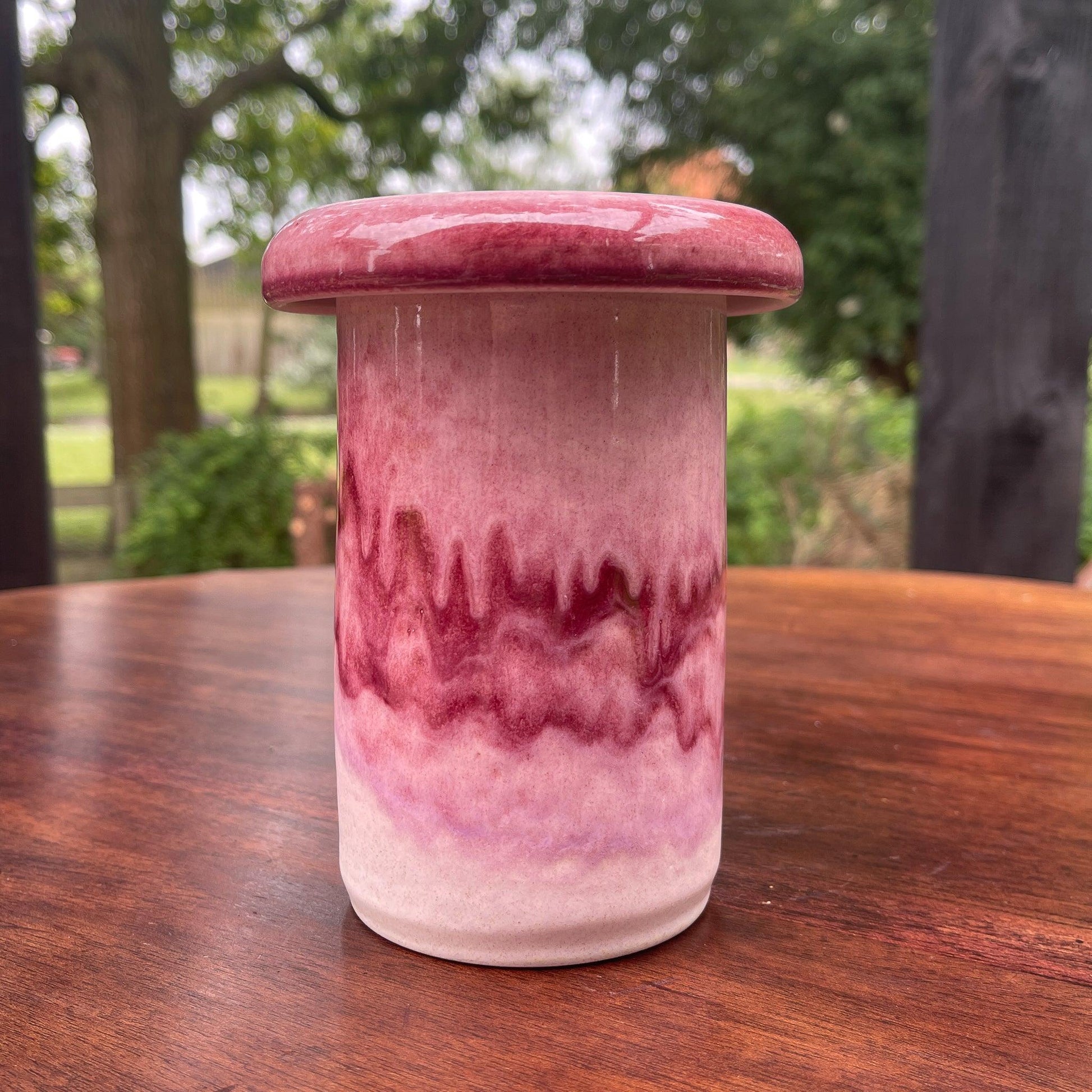 Vaasje van keramiek - Bamestra Curiosa