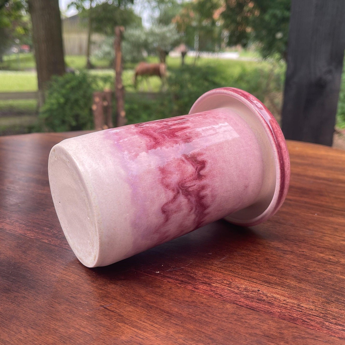 Vaasje van keramiek - Bamestra Curiosa