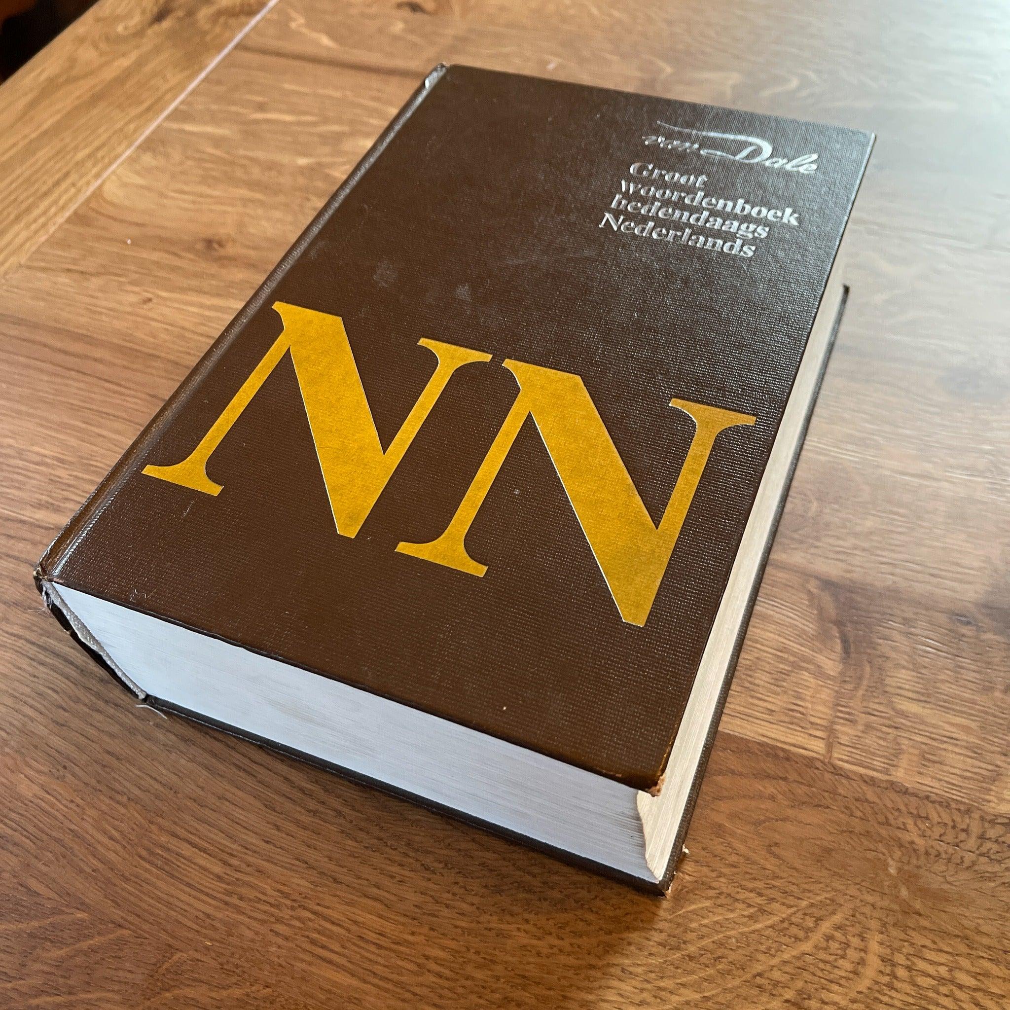 Van Dale Groot woordenboek hedendaags Nederlands - The Collectionist