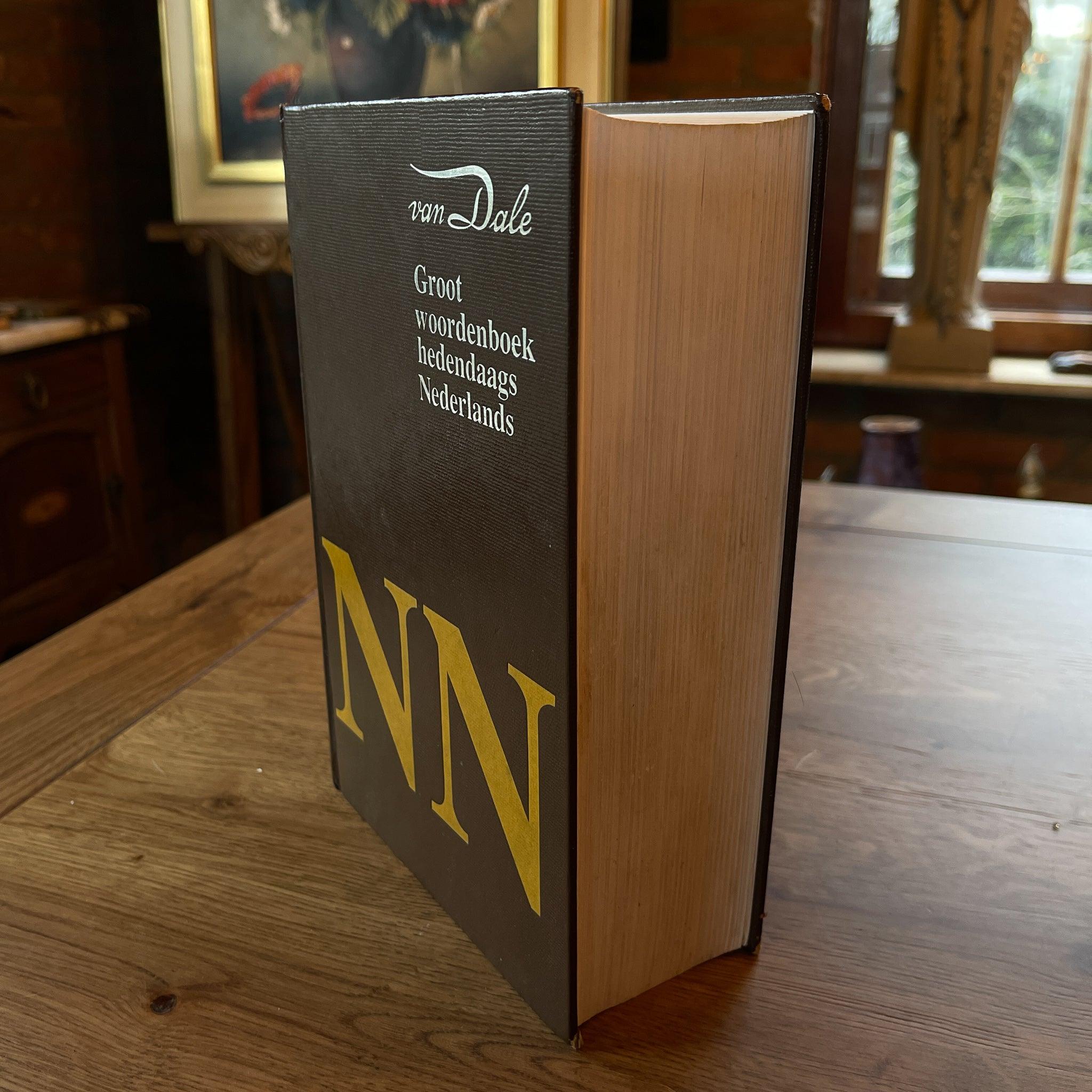 Van Dale Groot woordenboek hedendaags Nederlands - The Collectionist