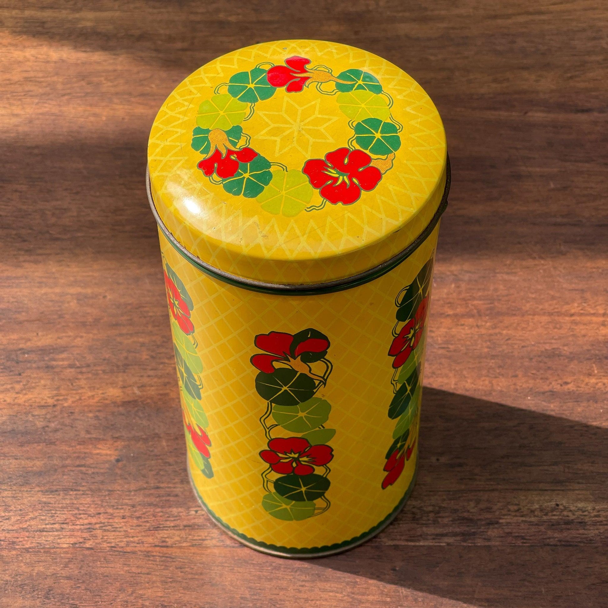 Verkade beschuitbus - Bamestra Curiosa