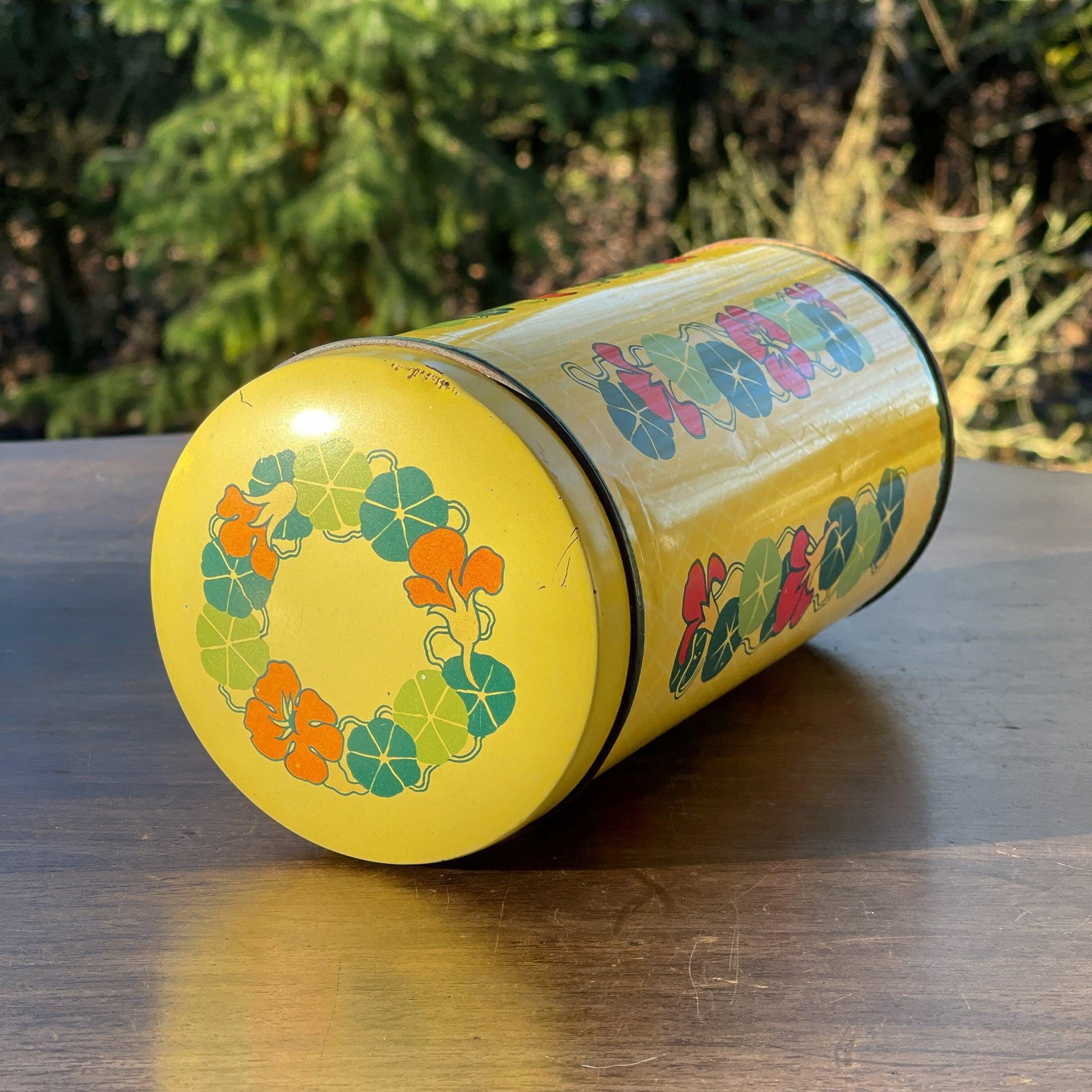 Verkade beschuitbus - Bamestra Curiosa