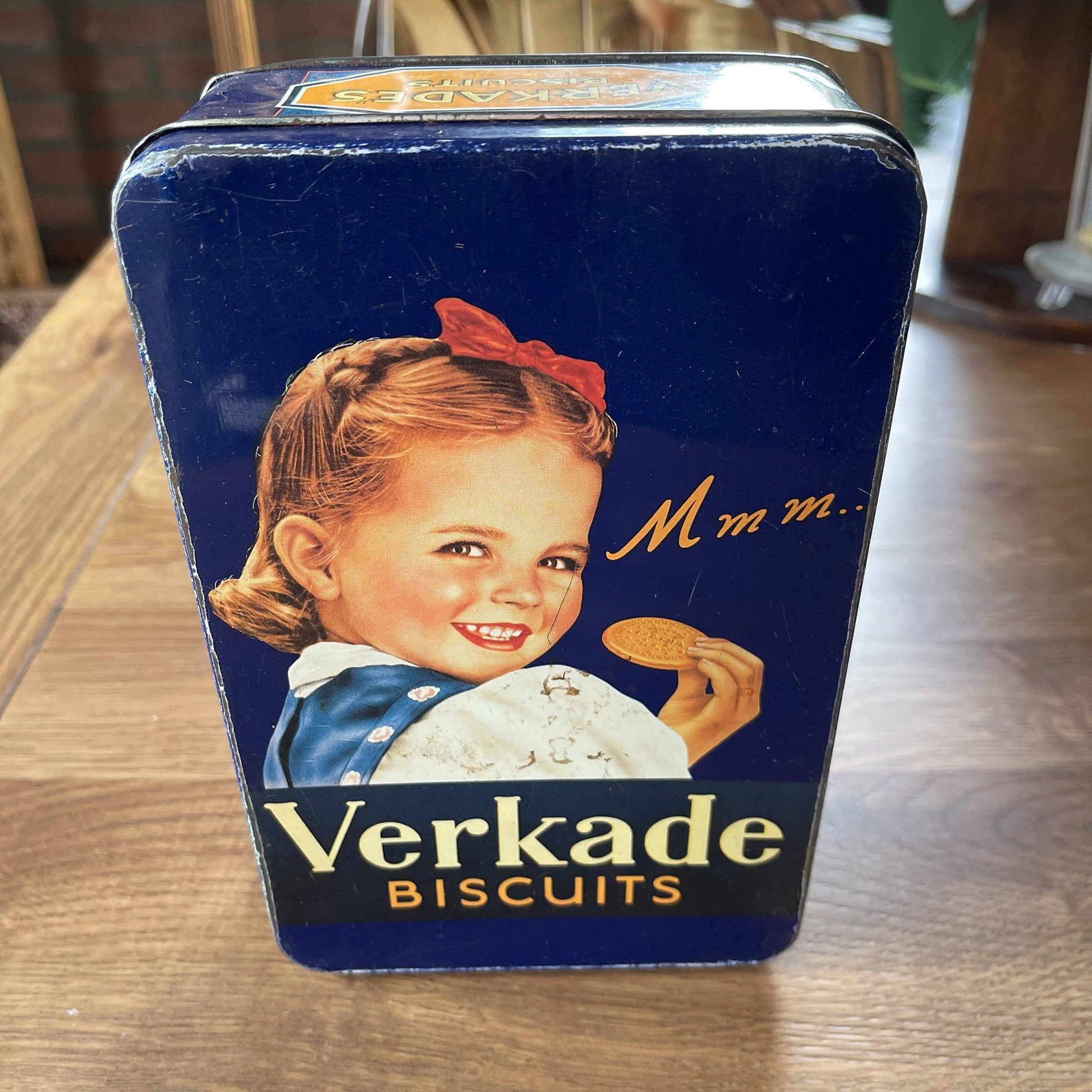 Verkade koekblik met meisje - Bamestra Curiosa