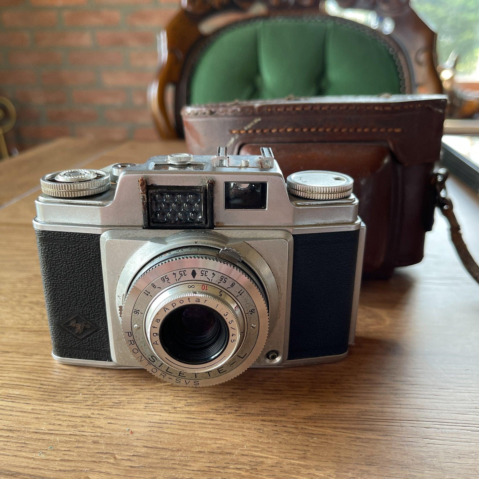 Vintage Agfa Silette-L camera - Bamestra Curiosa