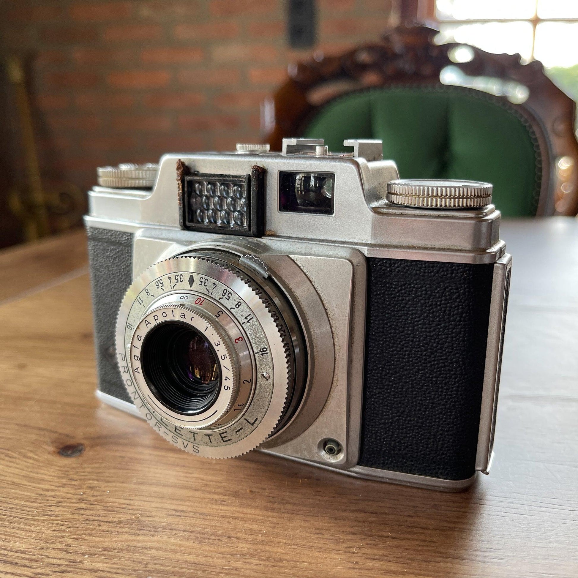 Vintage Agfa Silette-L camera - Bamestra Curiosa