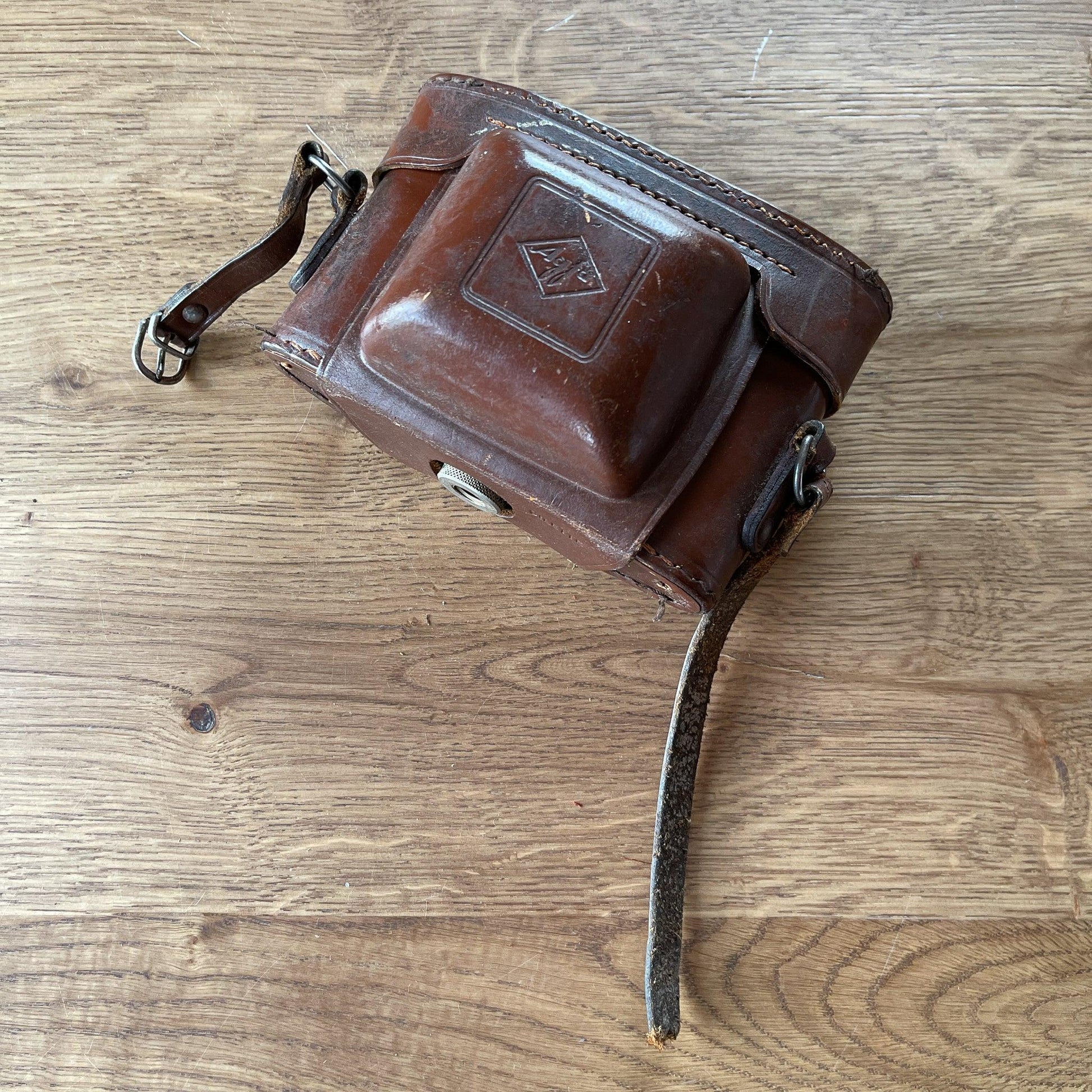 Vintage Agfa Silette-L camera - Bamestra Curiosa