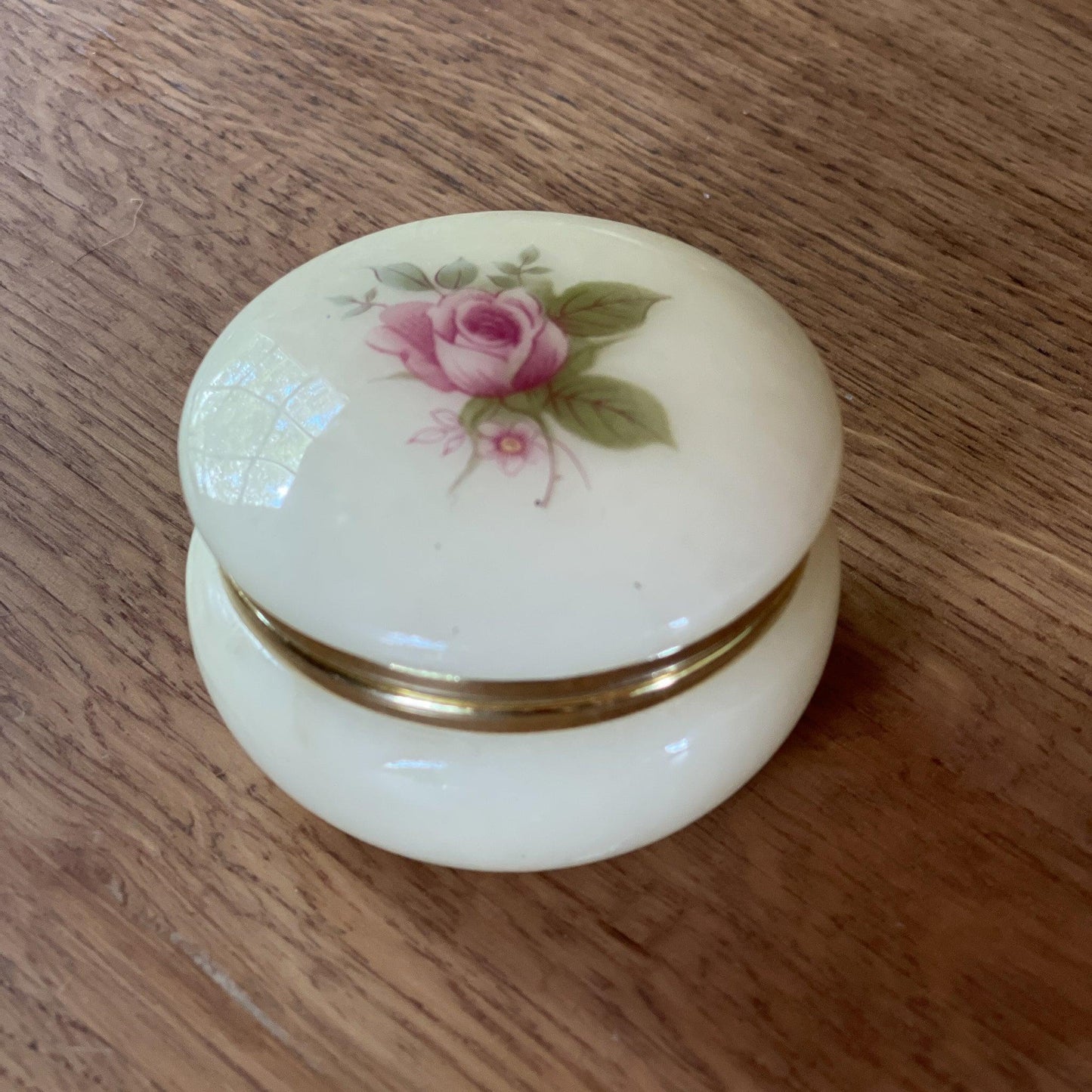 Vintage albast pillendoosje met roos - Bamestra Curiosa