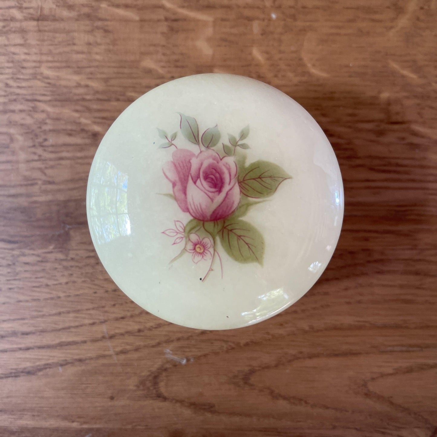 Vintage albast pillendoosje met roos - Bamestra Curiosa