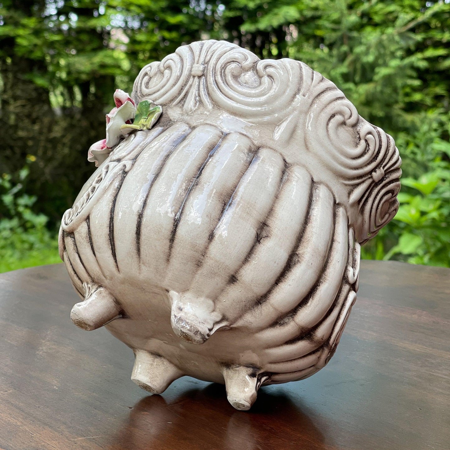 Vintage Bassano bloempot met roos - Bamestra Curiosa