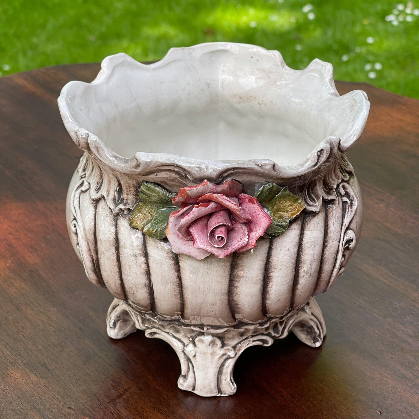 Vintage Bassano bloempot met roosjes - Bamestra Curiosa