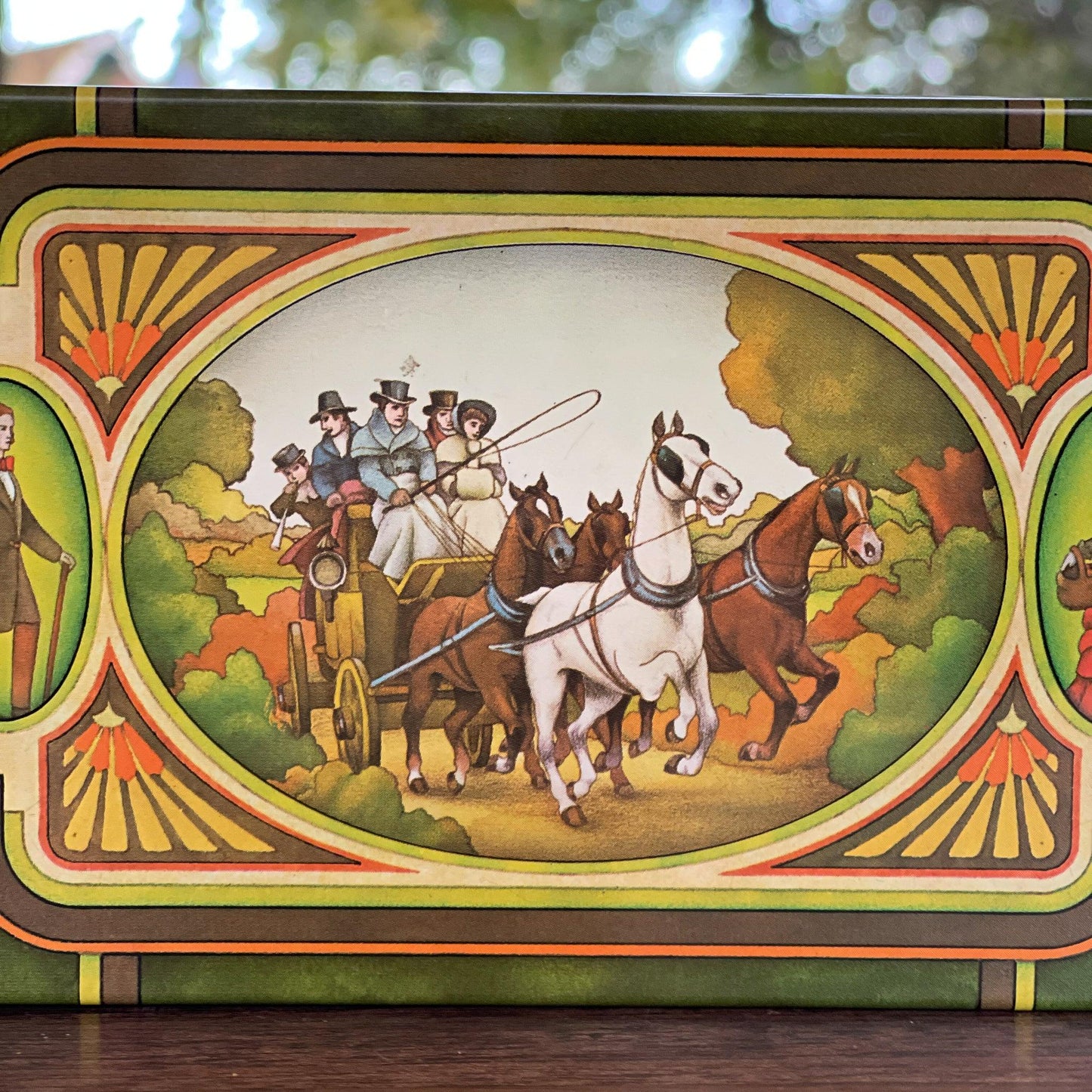 Vintage bewaarblik voor thee van Douwe Egberts Pickwick - Bamestra Curiosa