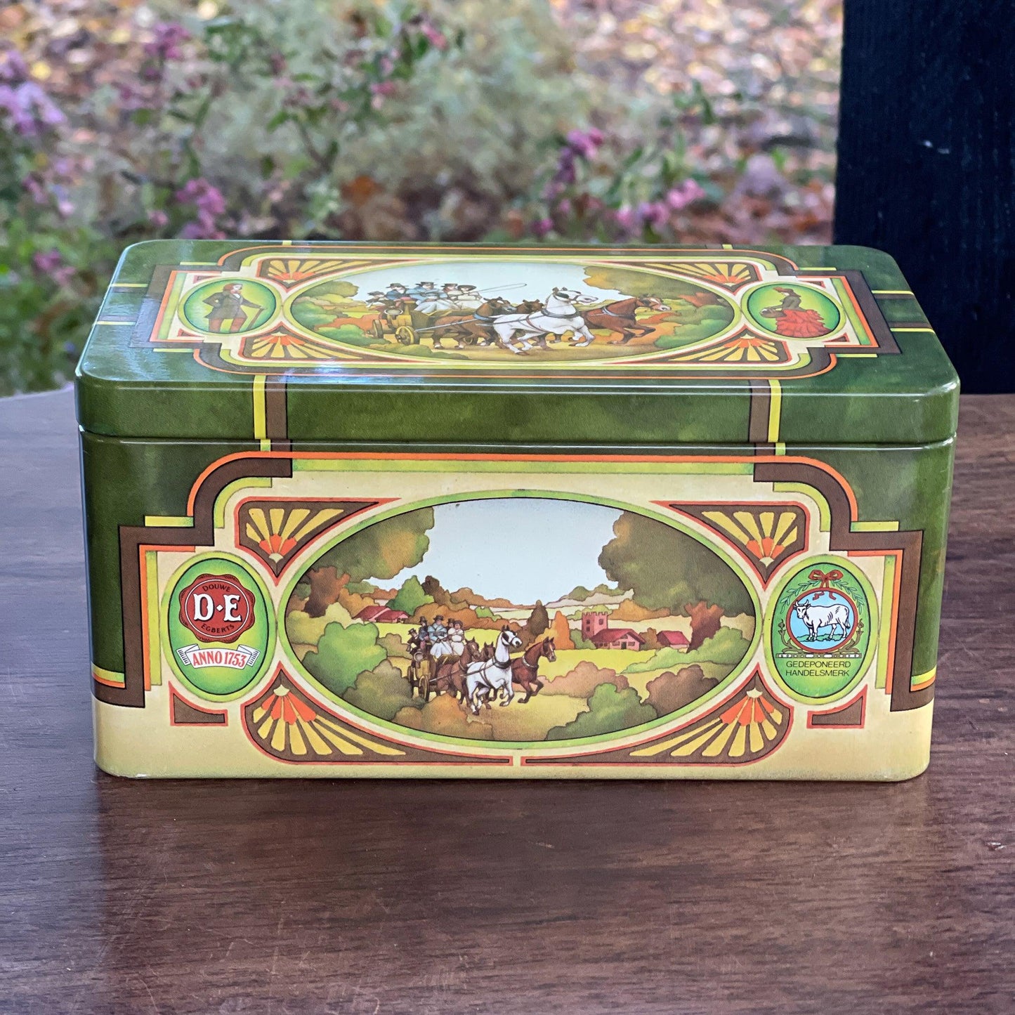 Vintage bewaarblik voor thee van Douwe Egberts Pickwick - Bamestra Curiosa