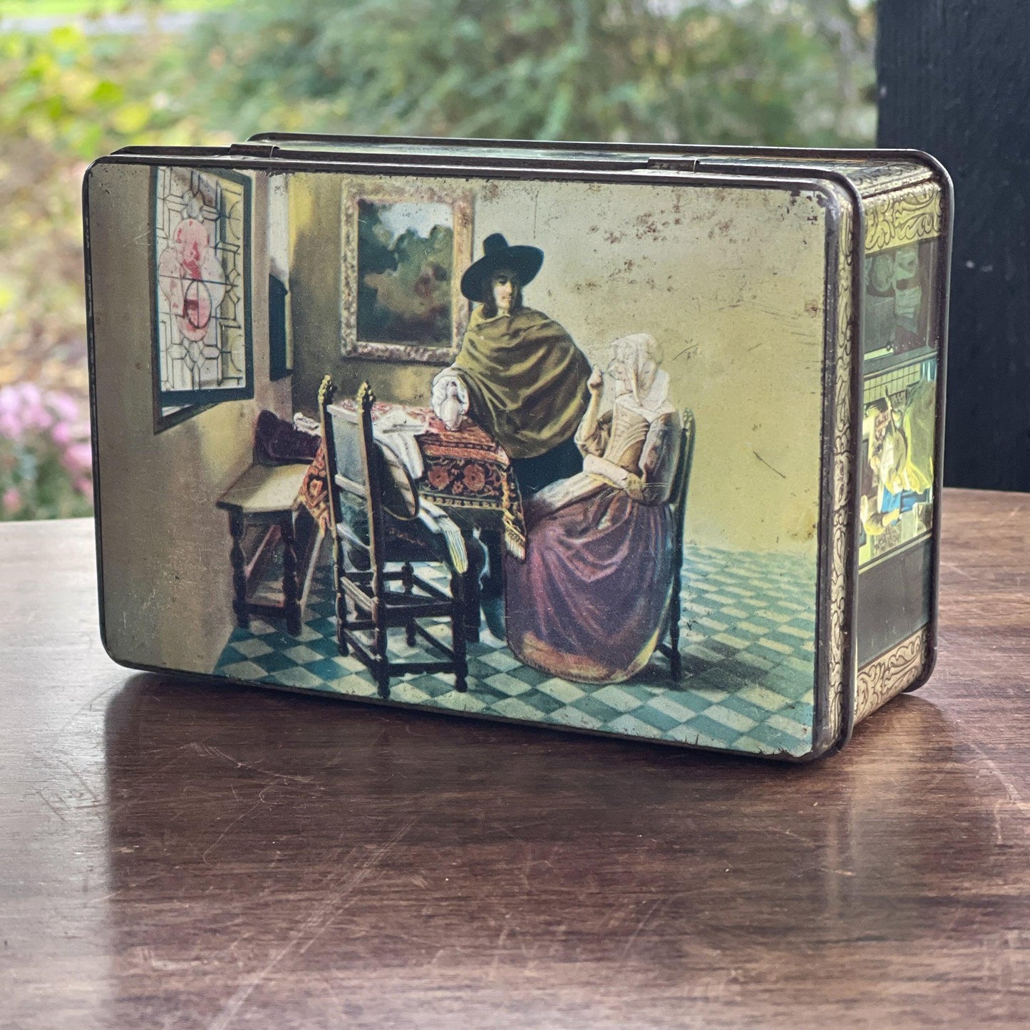 Vintage blik met Hollandse taferelen van het merk HUS - Bamestra Curiosa