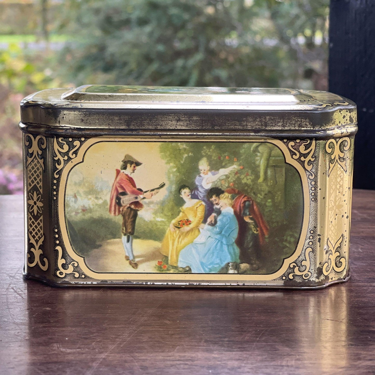 Vintage blik met romantische voorstellingen - Bamestra Curiosa