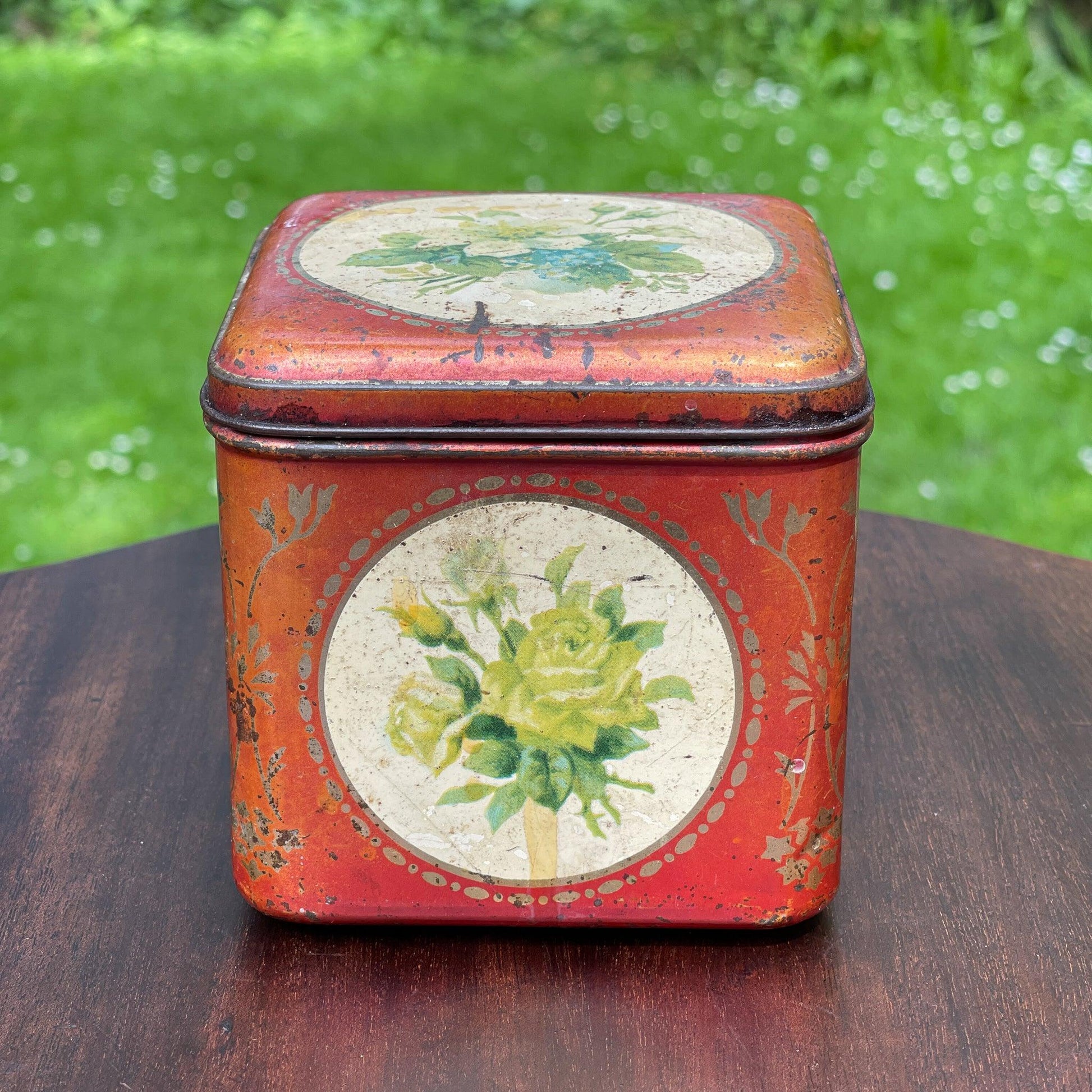 Vintage blik met vogels en bloemen - Bamestra Curiosa