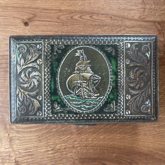 Vintage blik zeilschip - Bamestra Curiosa