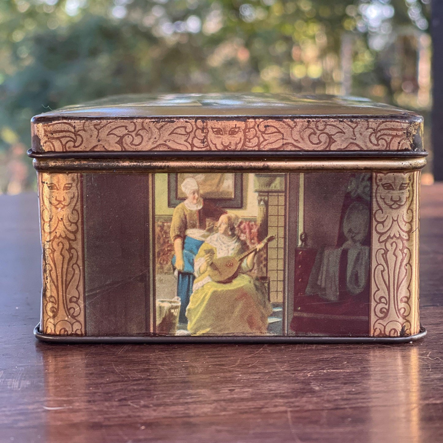 Vintage blikje met Hollandse taferelen van het merk HUS - The Collectionist