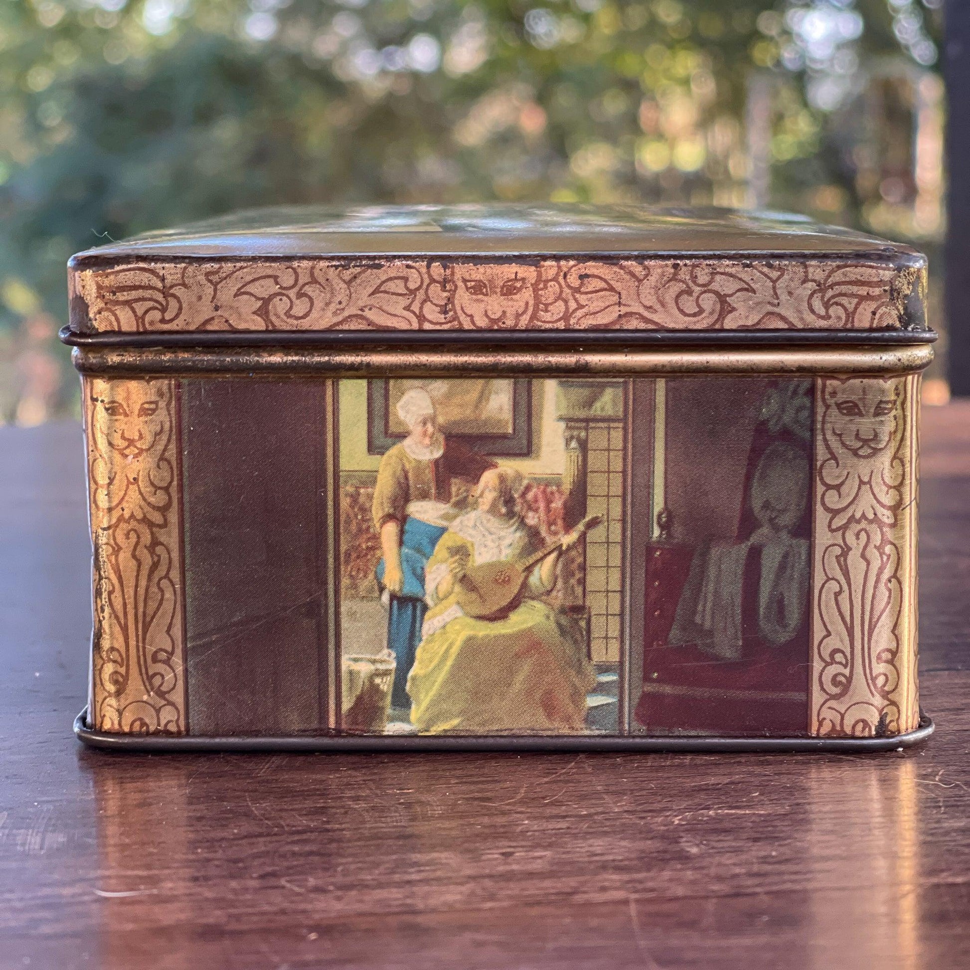 Vintage blikje met Hollandse taferelen van het merk HUS - The Collectionist