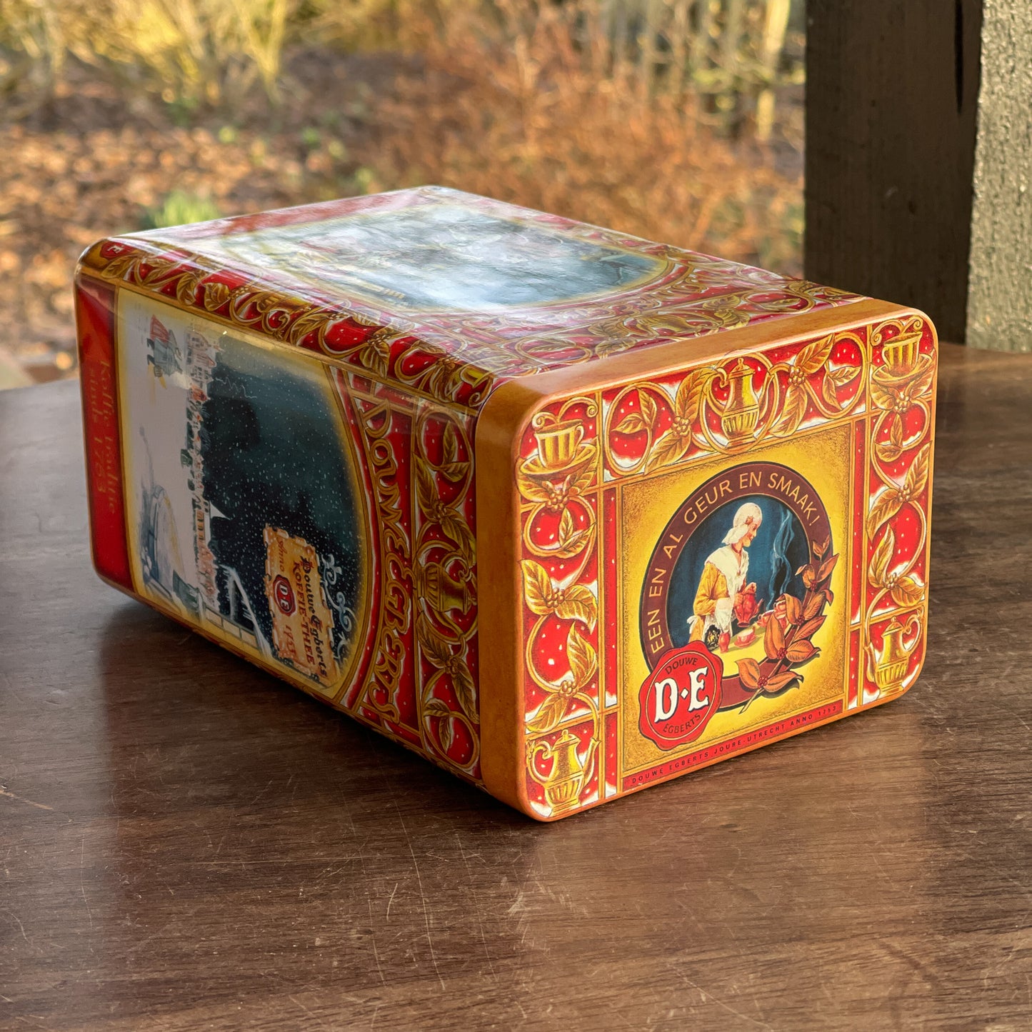 Douwe Egberts Winter Koffie Bewaarblik - Bamestra Curiosa