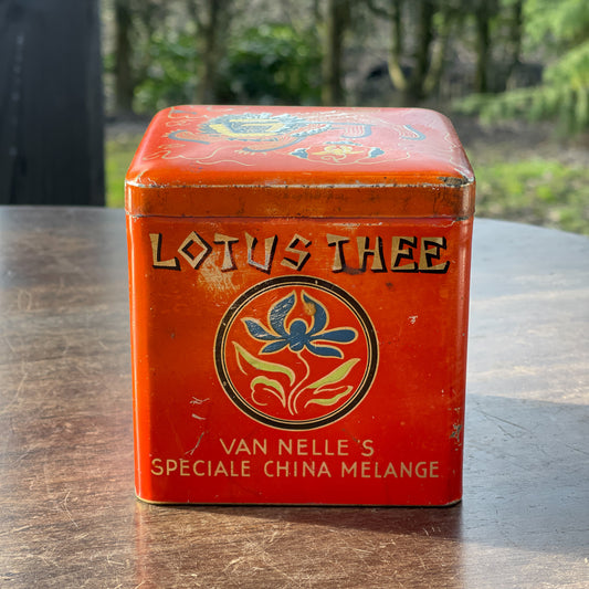 Van Nelle's Lotus Thee Blik - Bamestra Curiosa