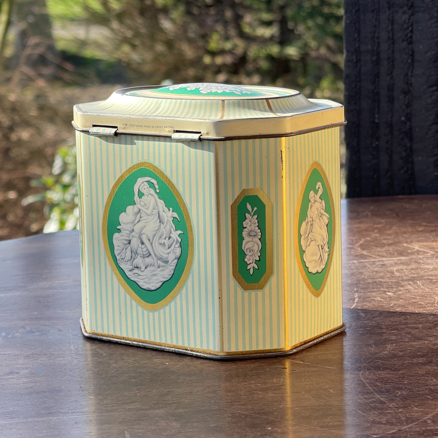 Vintage blikje - Bamestra Curiosa