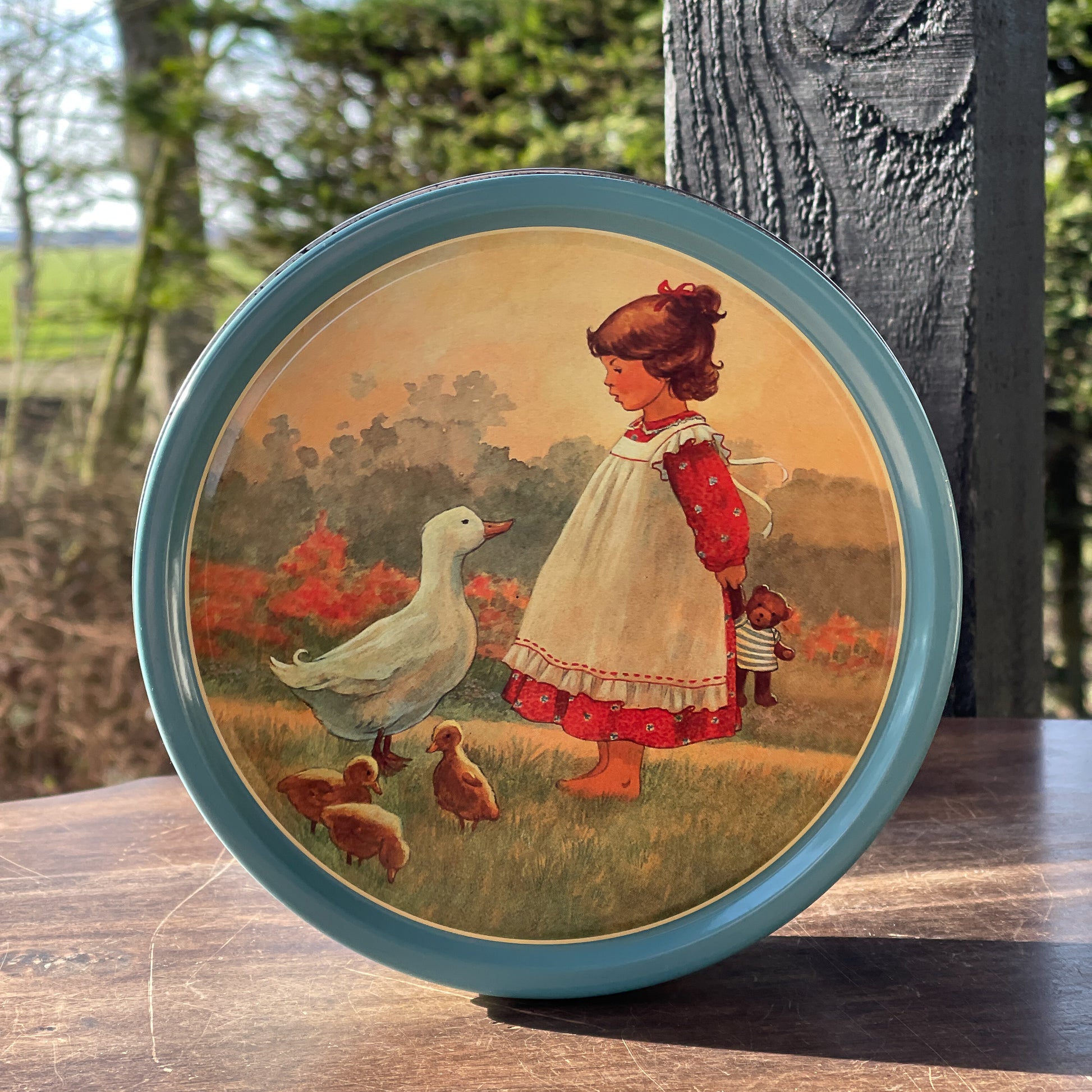 Deens Koekblik Meisje Met Gans - Bamestra Curiosa