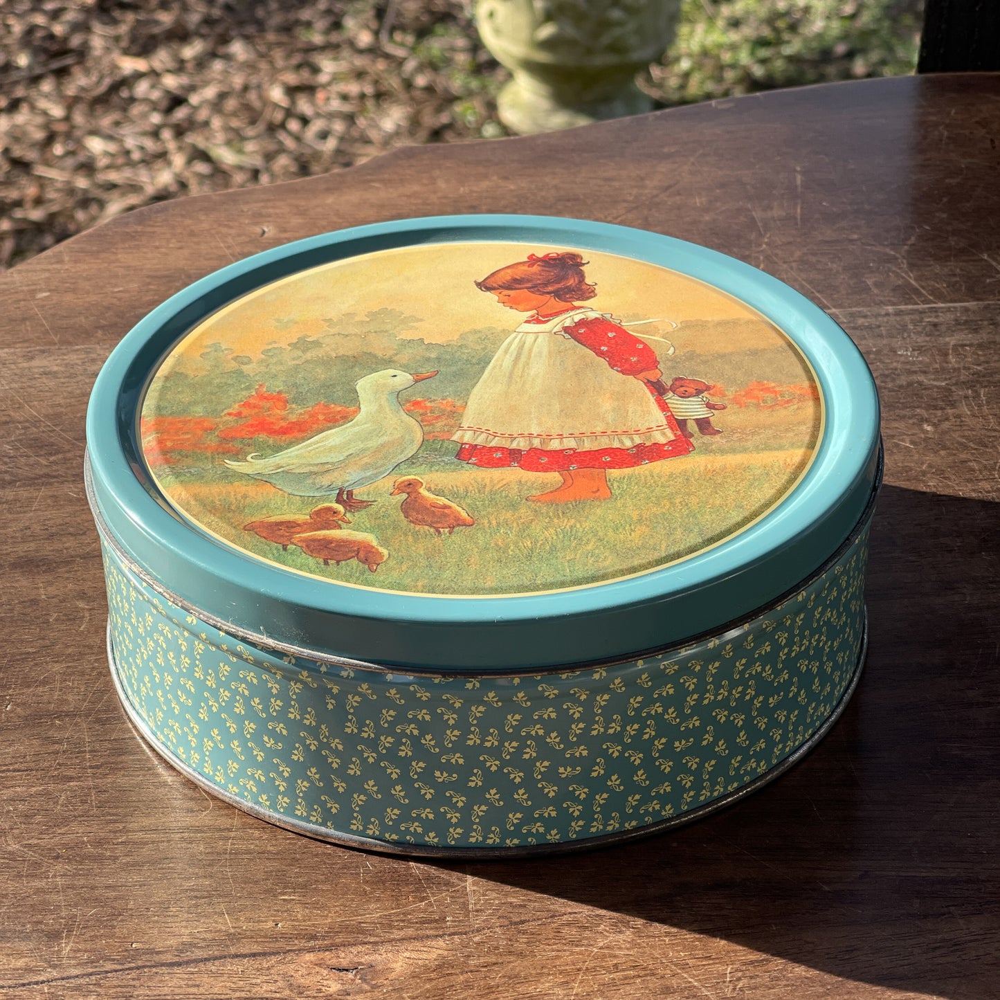 Deens Koekblik Meisje Met Gans - Bamestra Curiosa