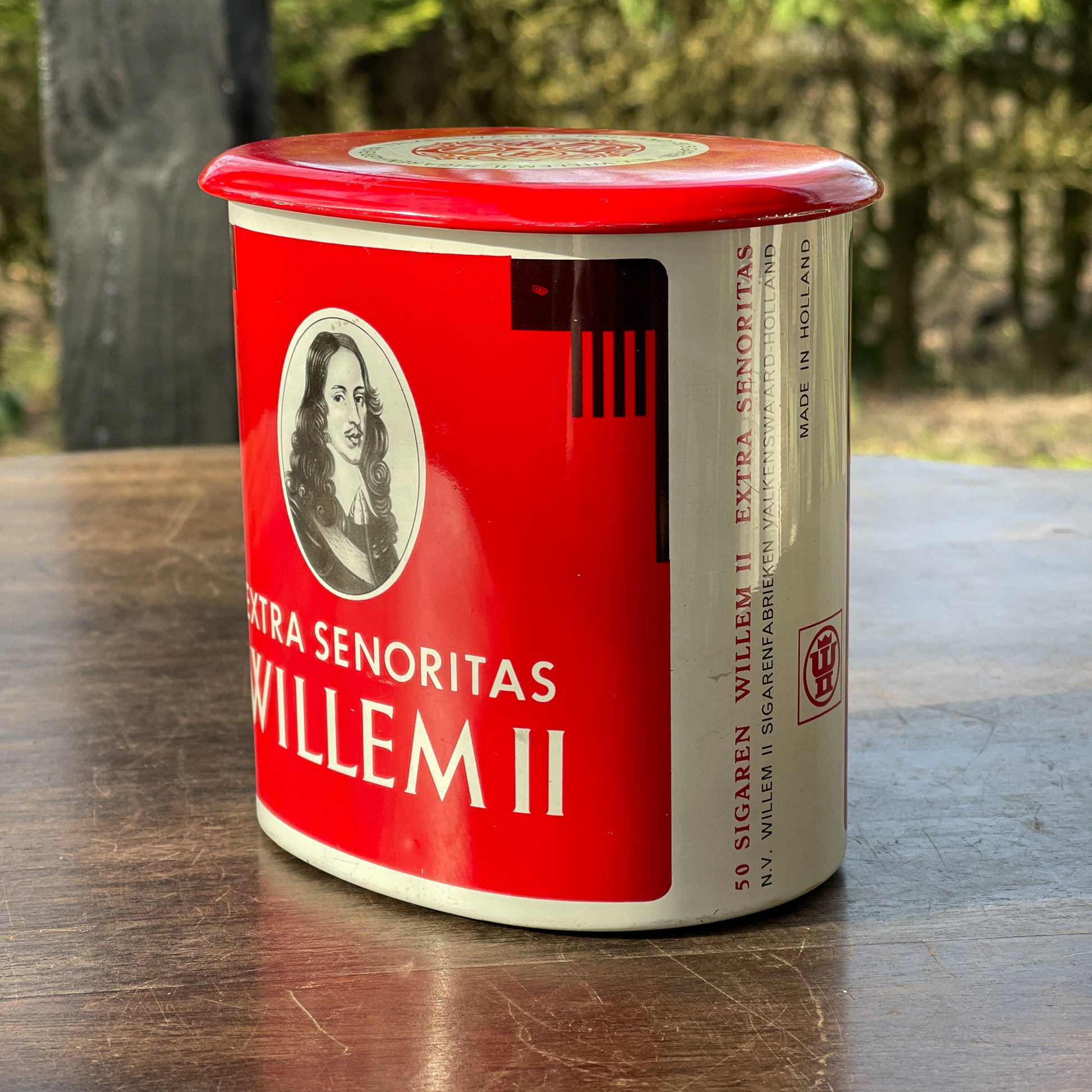 Willem II Sigarenblik - Bamestra Curiosa