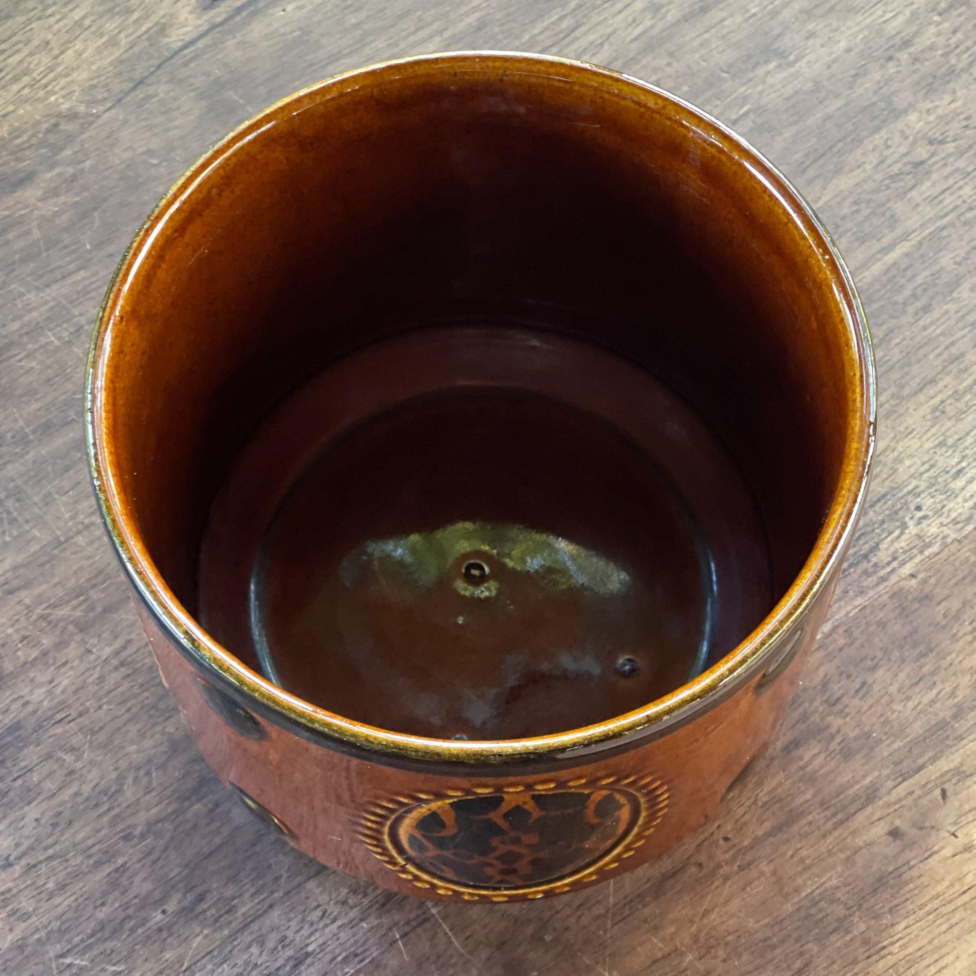 Vintage bloempot met medaillons - Bamestra Curiosa