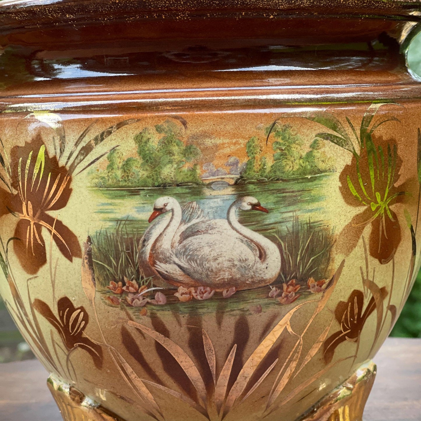 Vintage bloempot met zwanen - Bamestra Curiosa