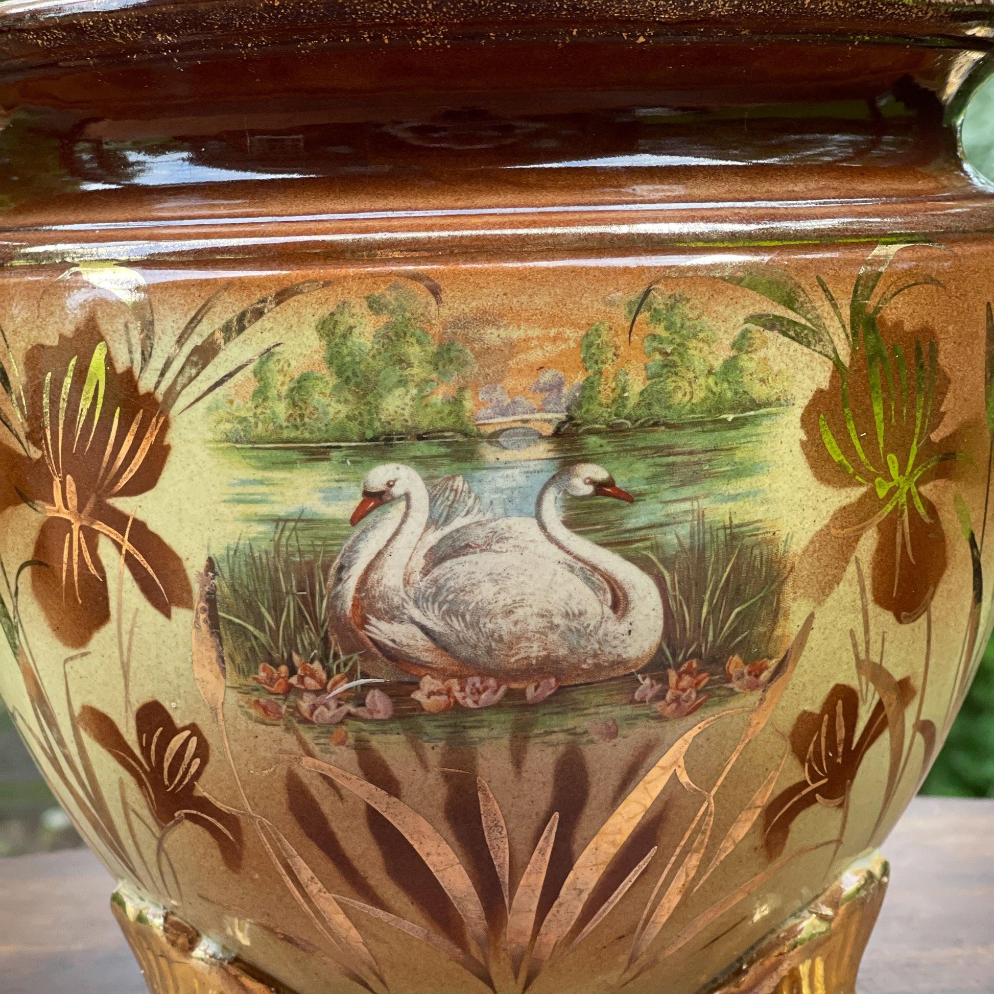 Vintage bloempot met zwanen - Bamestra Curiosa