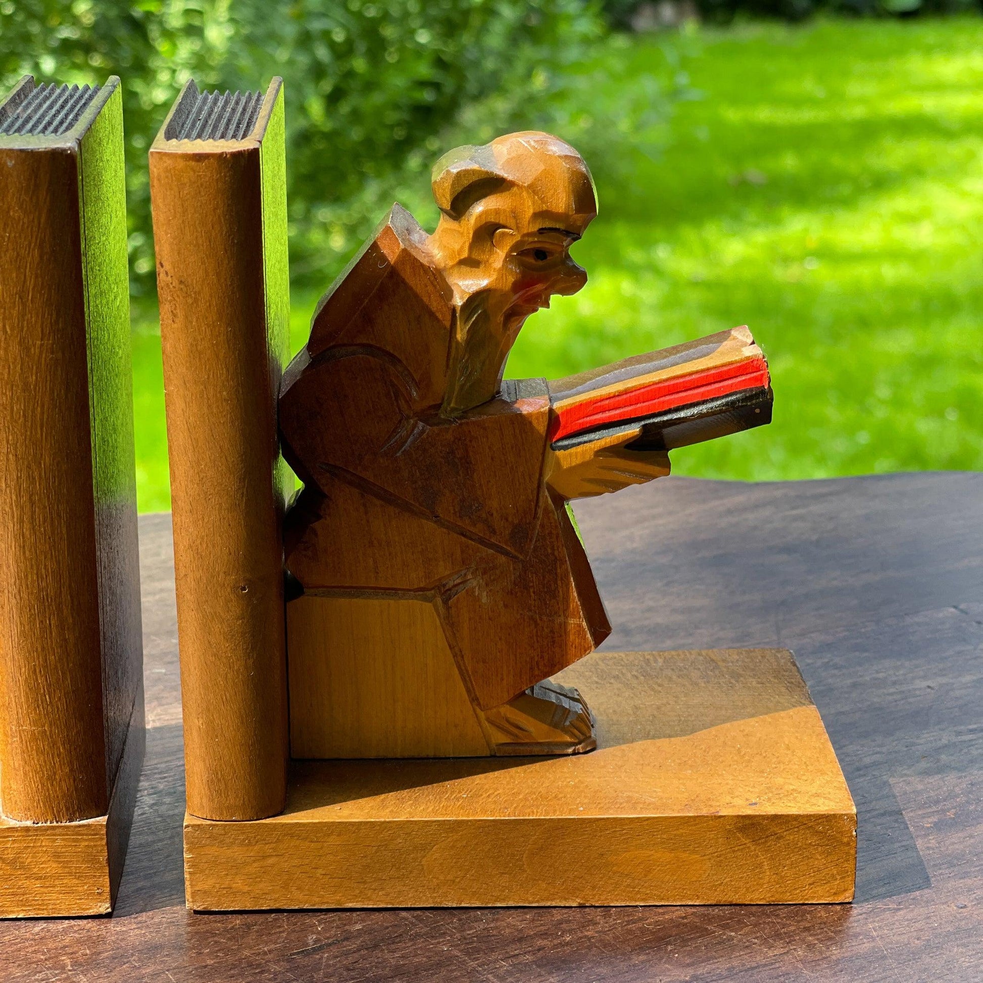 Vintage boekensteunen met monniken - Bamestra Curiosa