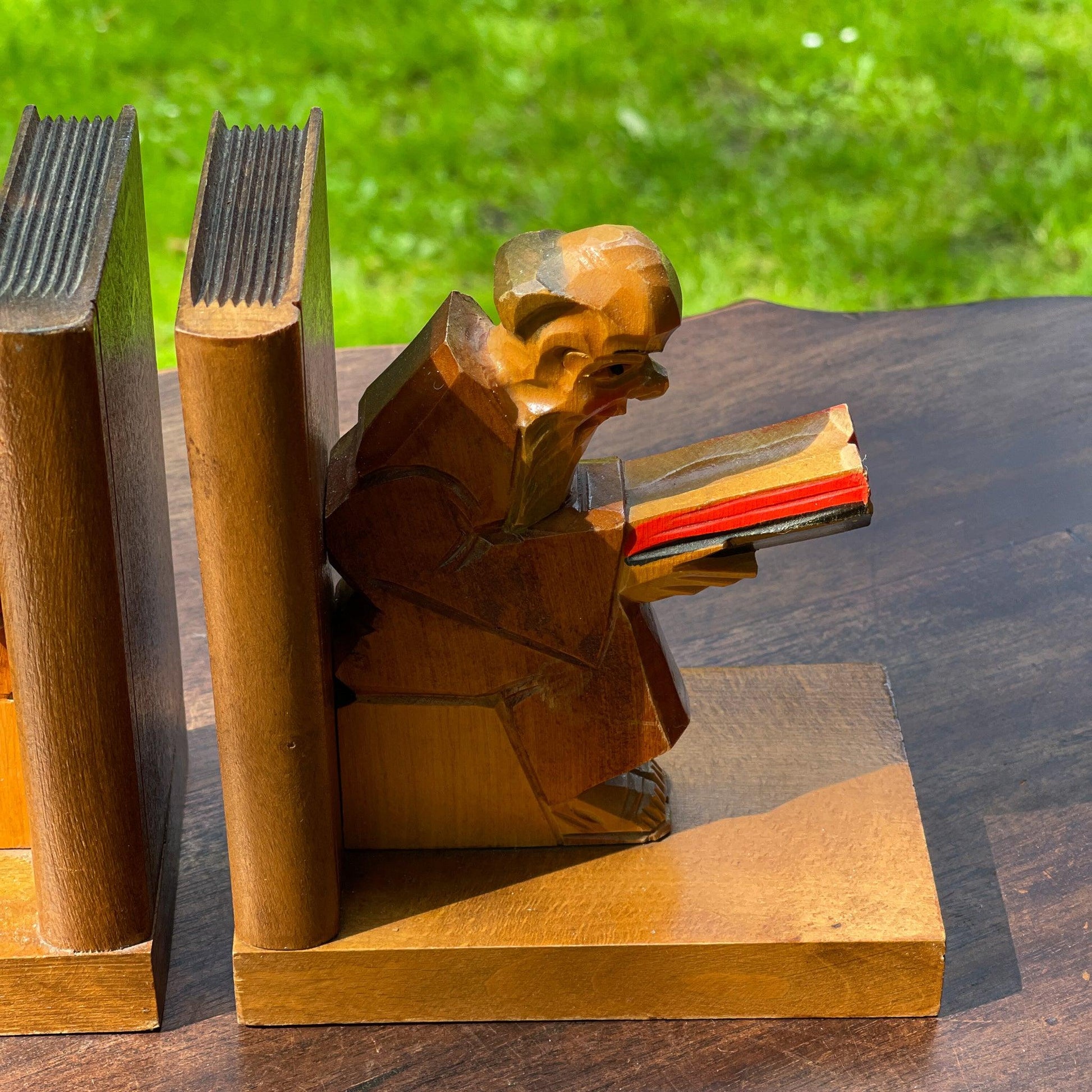 Vintage boekensteunen met monniken - Bamestra Curiosa